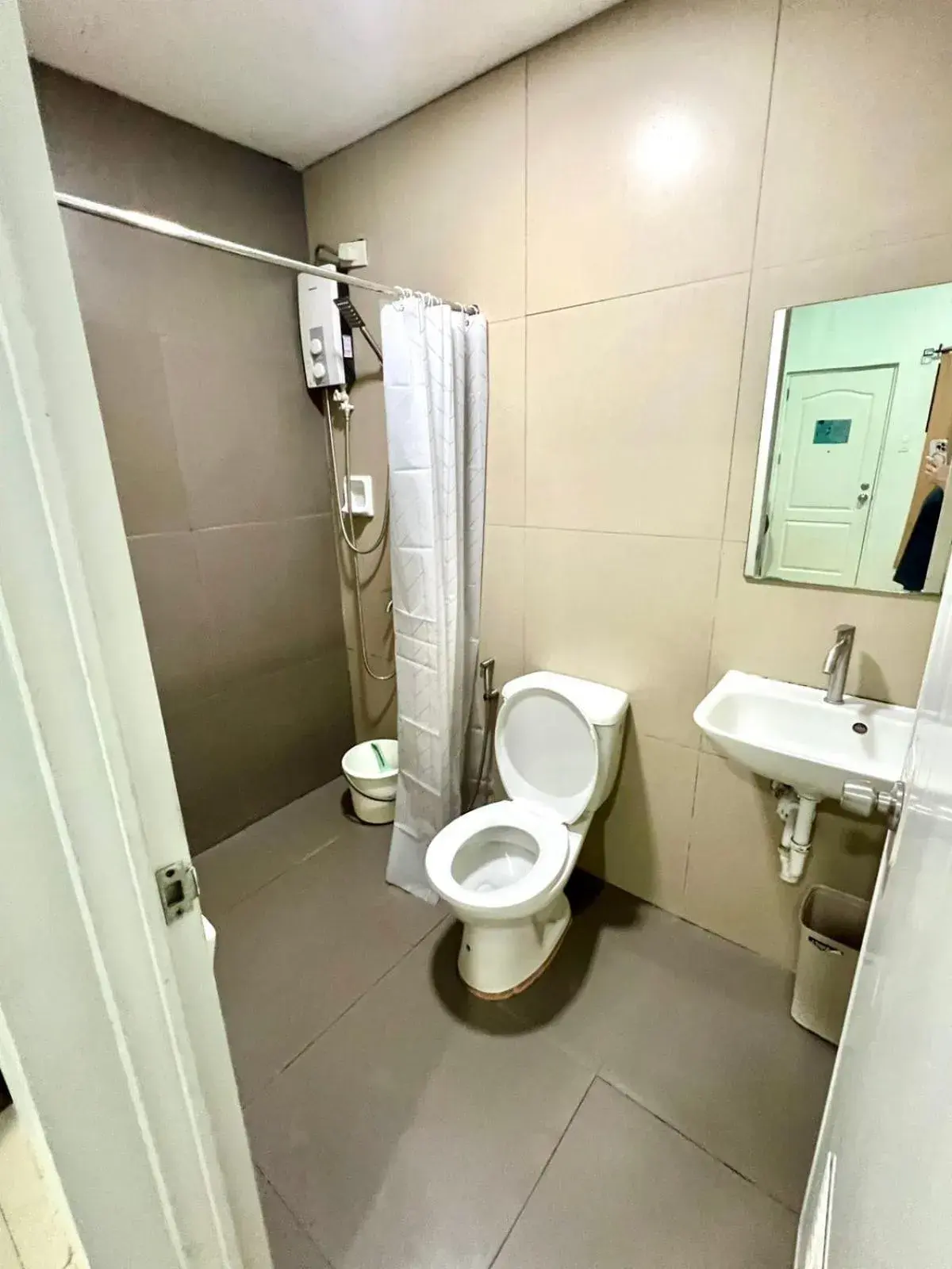 Standard Triple Room in RF Suites Standard Triple Room in RF Suites