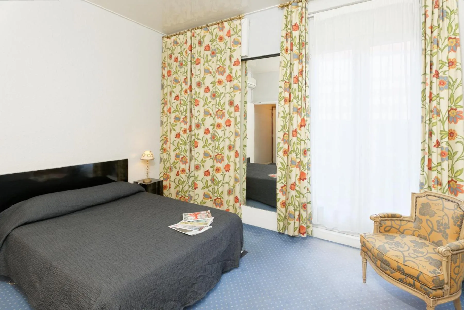 Photo of the whole room, Bed in Hostel20 Toulouse Wilson