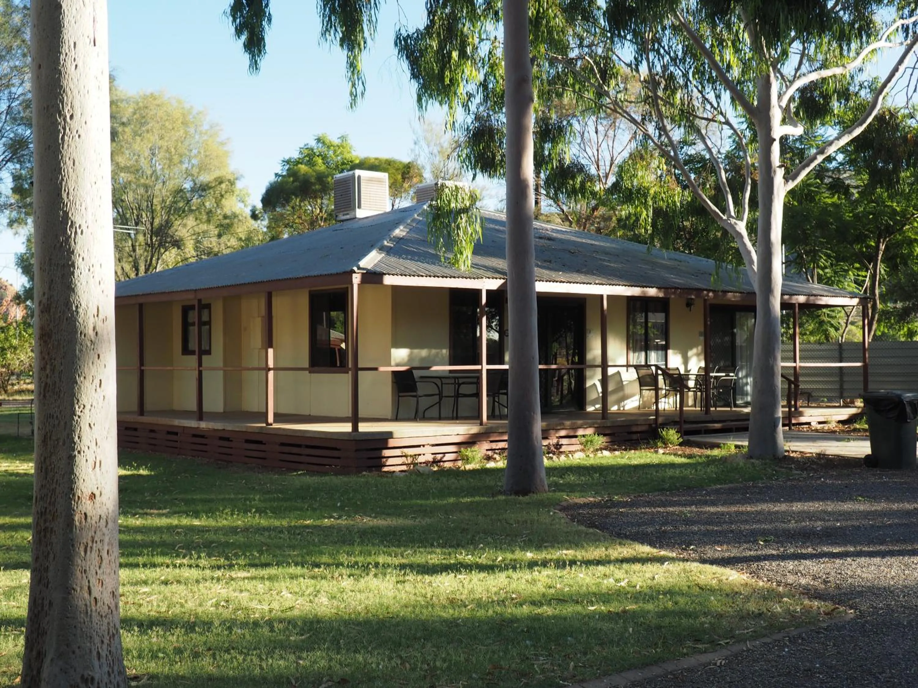 Family Room in Heritage Caravan Park - Pet Friendly