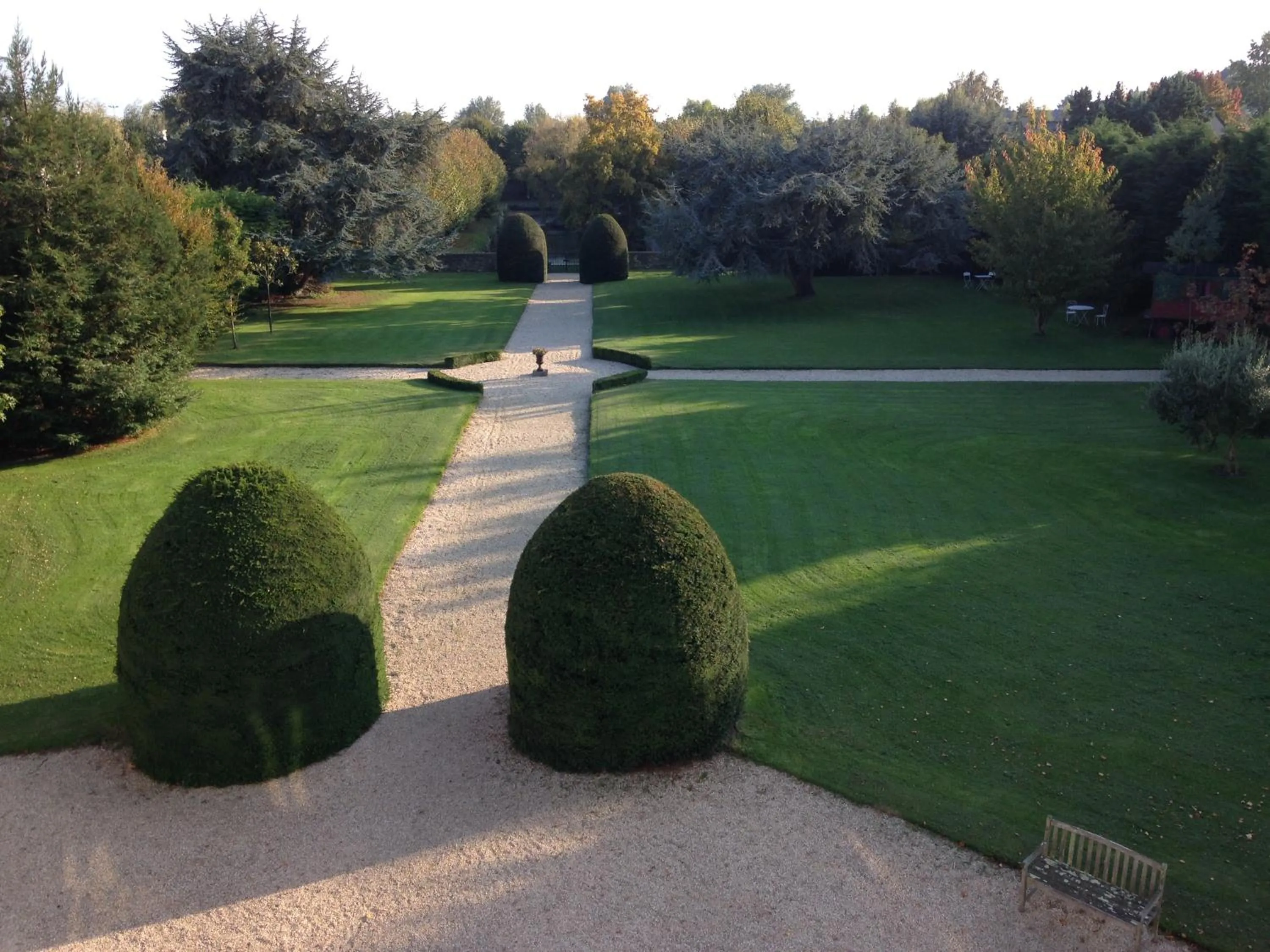 Garden view in Manoir de la Baronnie