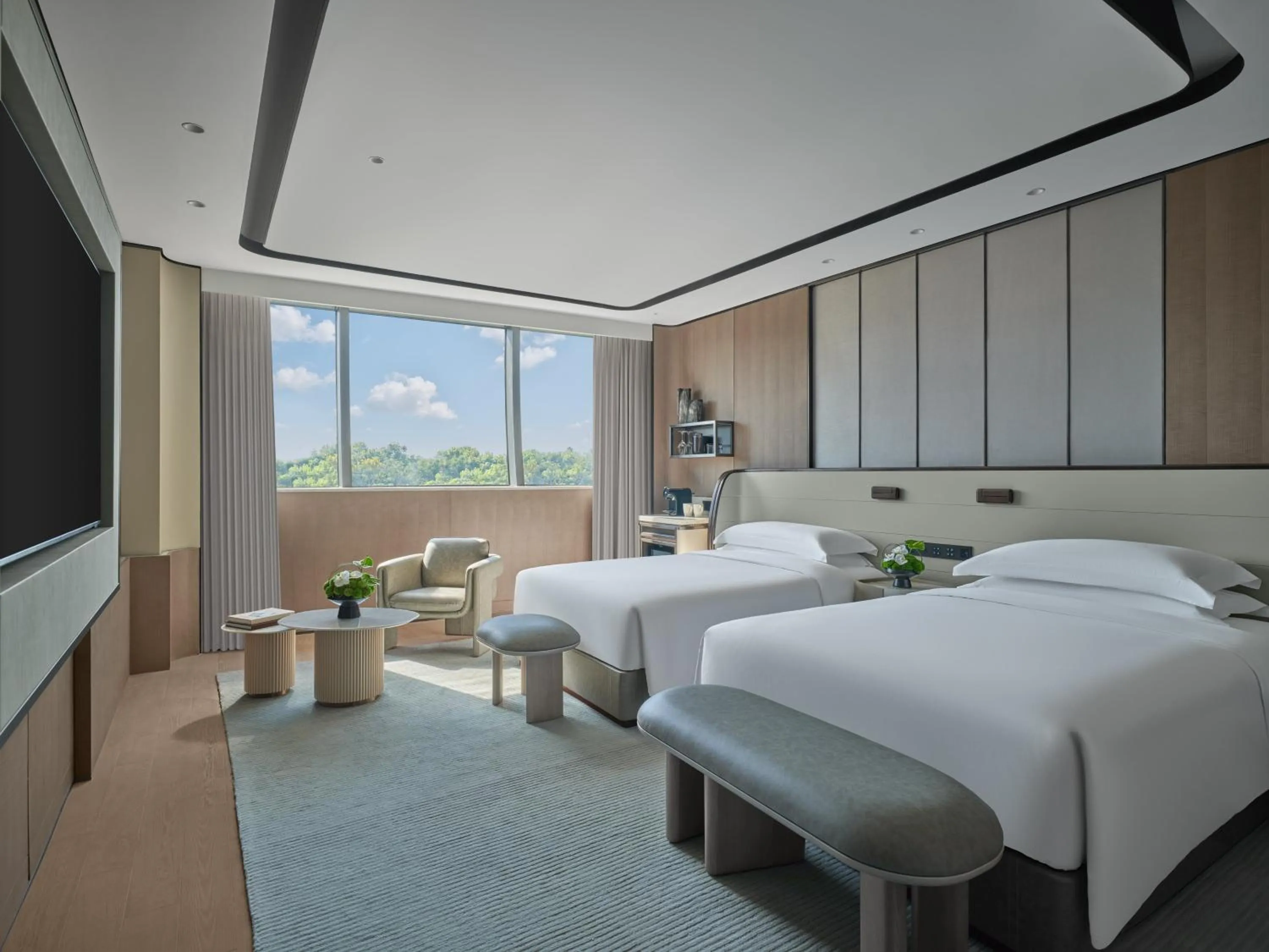 Photo of the whole room, Bed in InterContinental Shanghai Harbour City by IHG