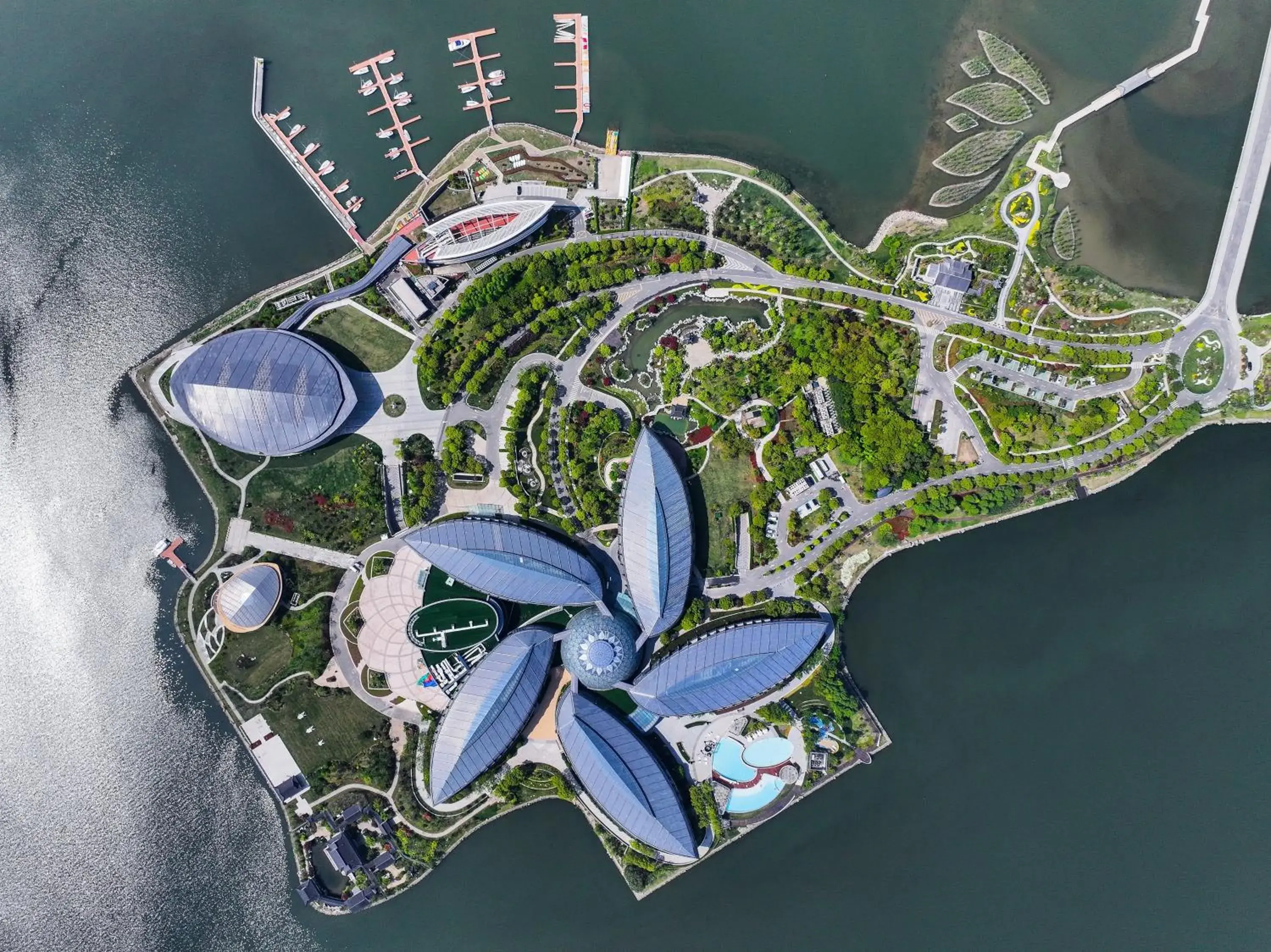 Property building in InterContinental Shanghai Harbour City by IHG Property building in InterContinental Shanghai Harbour City by IHG