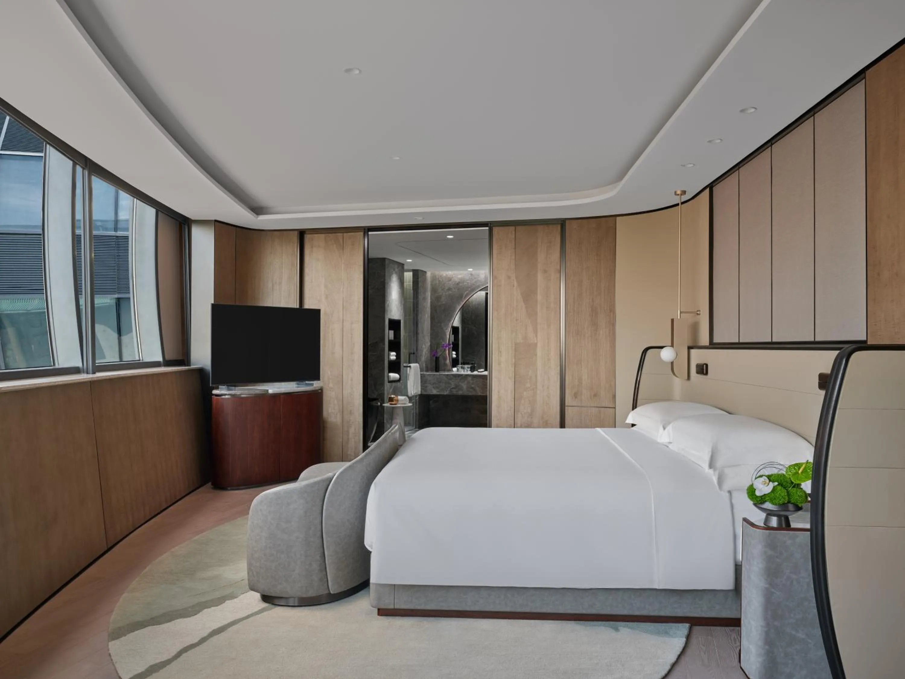 Bedroom, Bed in InterContinental Shanghai Harbour City by IHG