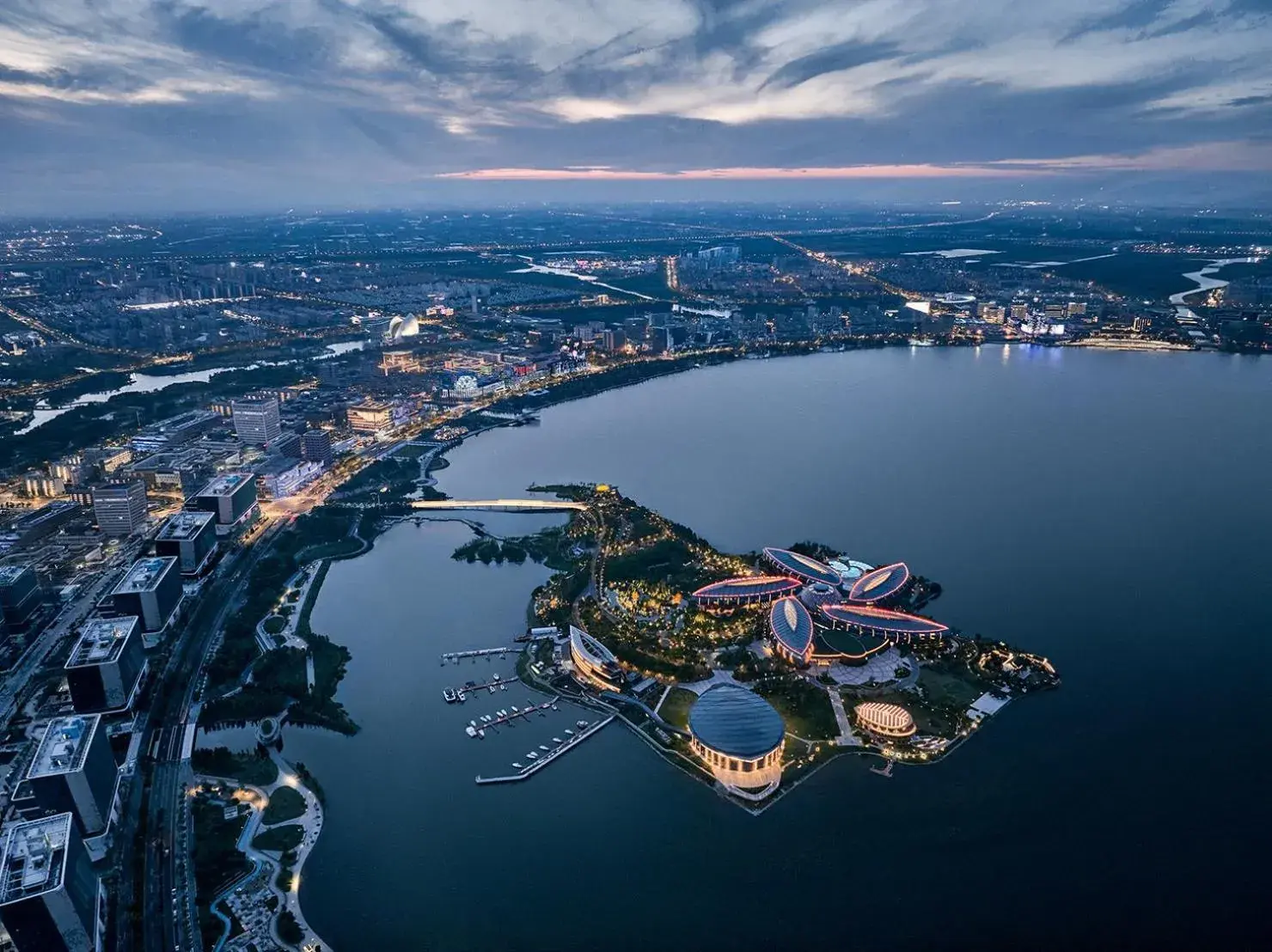 Bird's eye view in InterContinental Shanghai Harbour City by IHG Bird's eye view in InterContinental Shanghai Harbour City by IHG