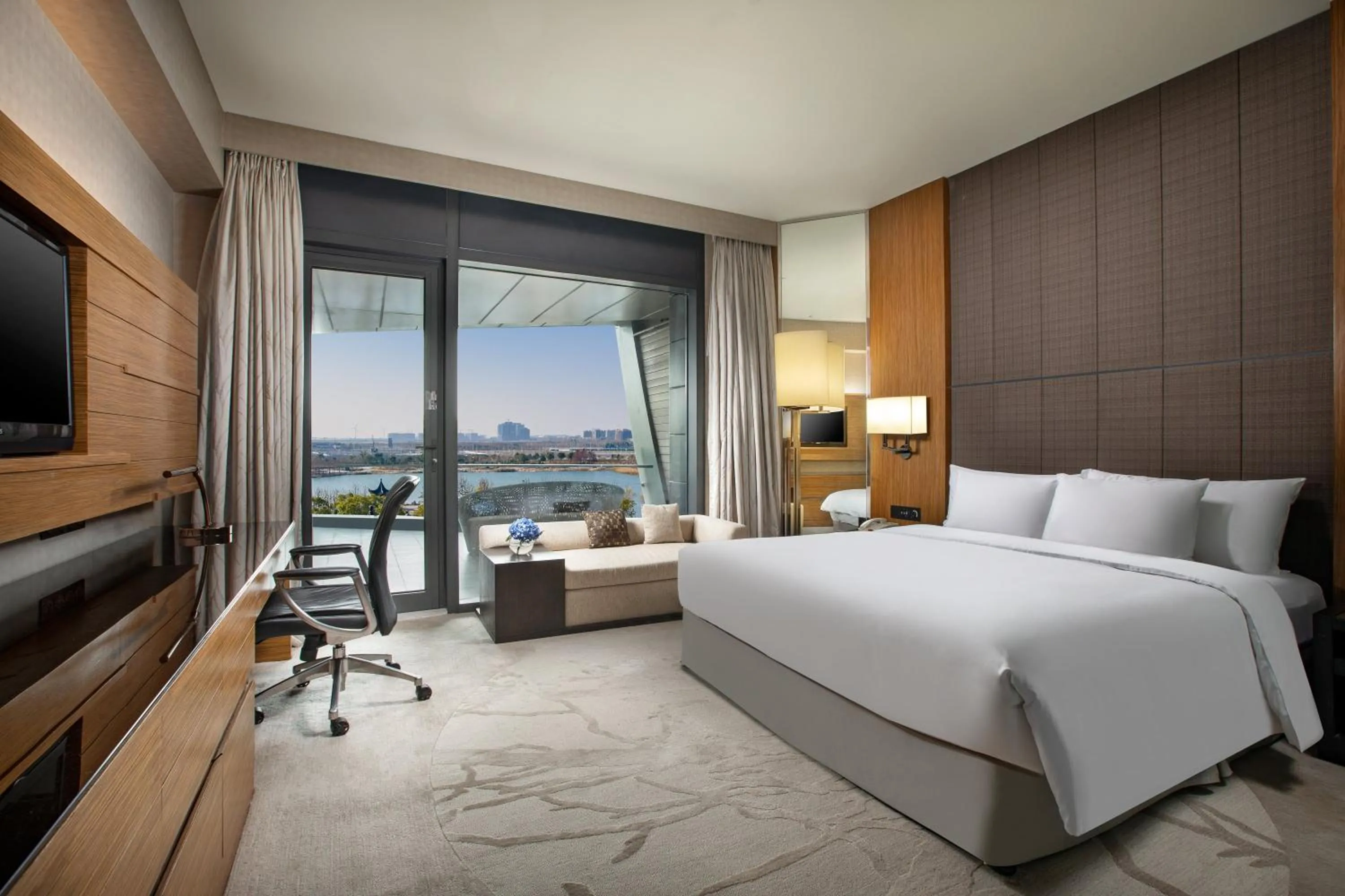 Photo of the whole room, Bed in InterContinental Shanghai Harbour City by IHG