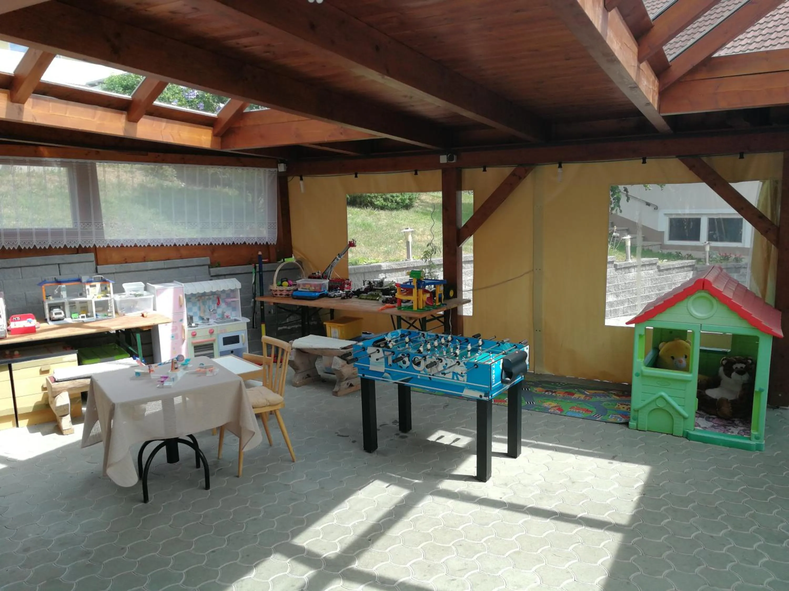 Table tennis in Ferienwohnungen Oranhof