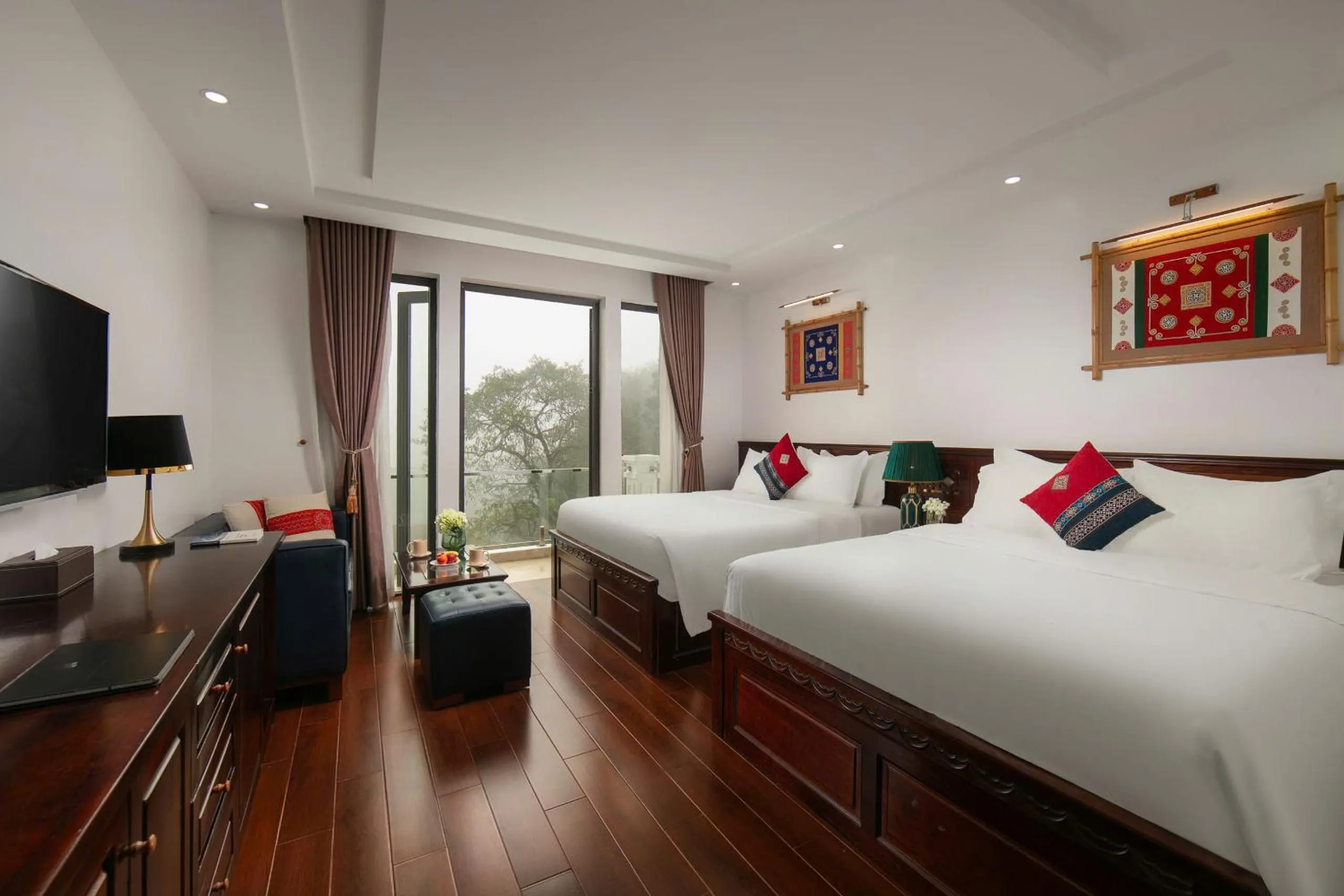 Bed in Sapa Mountain Queen House