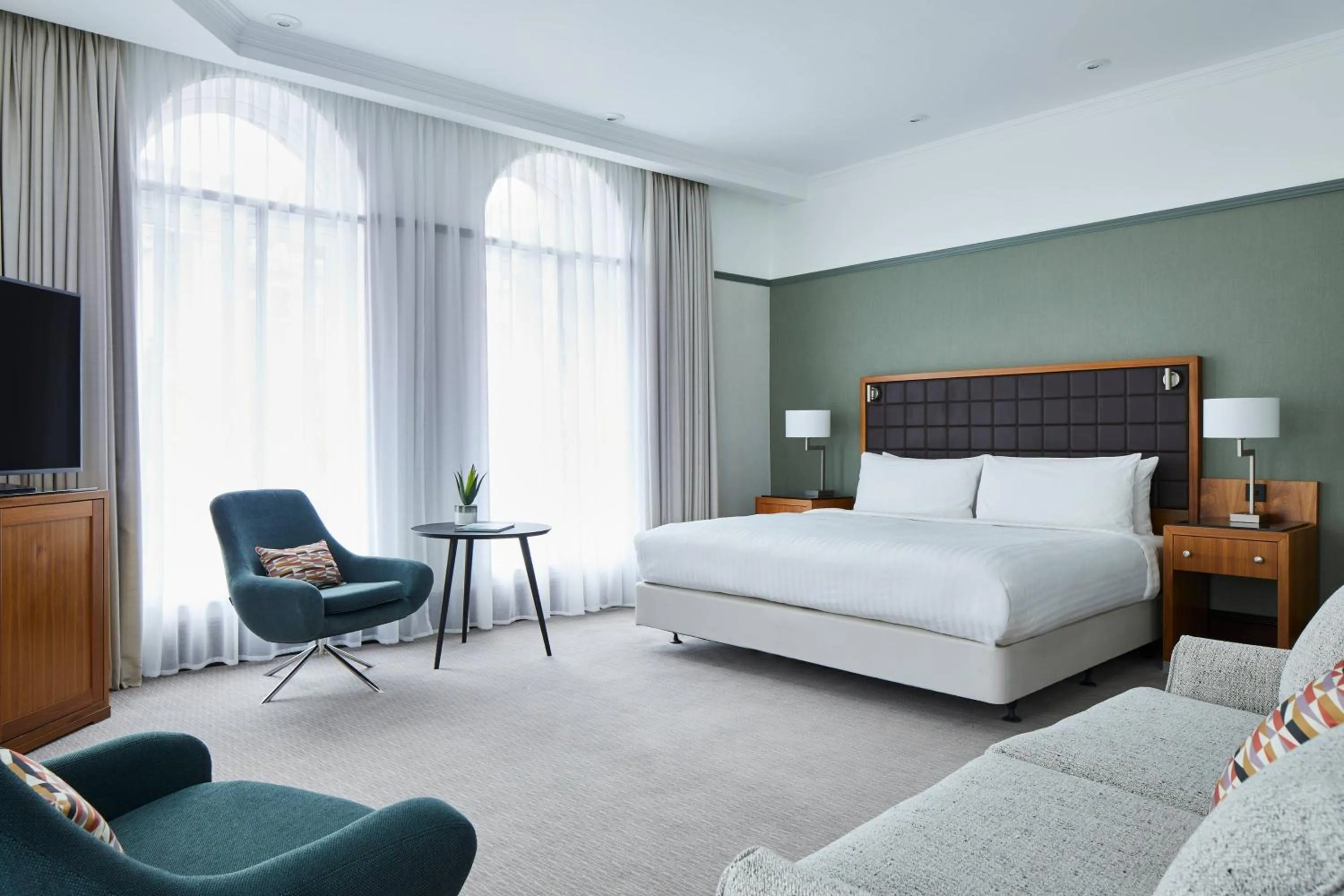 Bedroom, Bed in Leeds Marriott Hotel