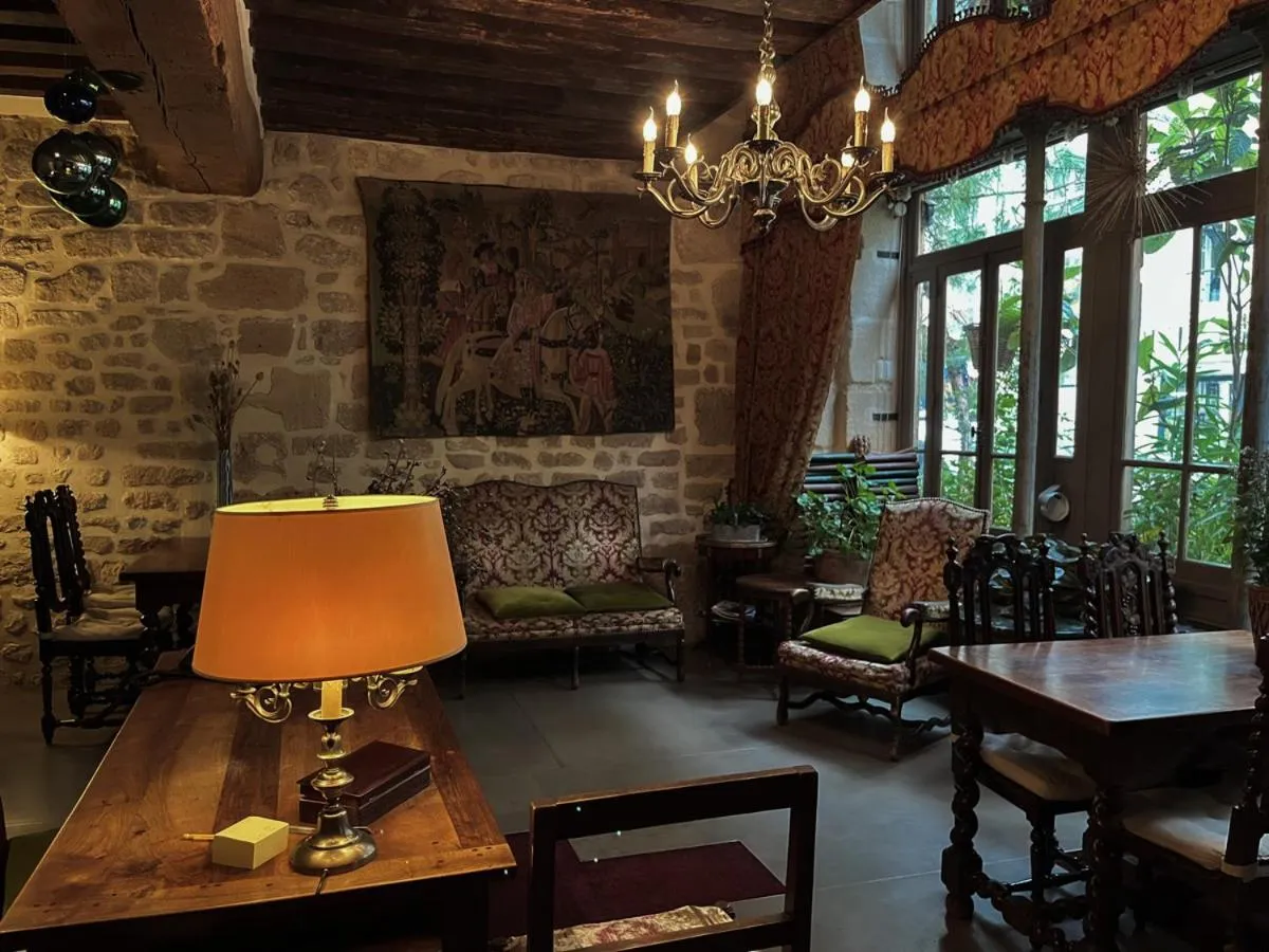 Lobby or reception in Boutique Hotel de la Place des Vosges