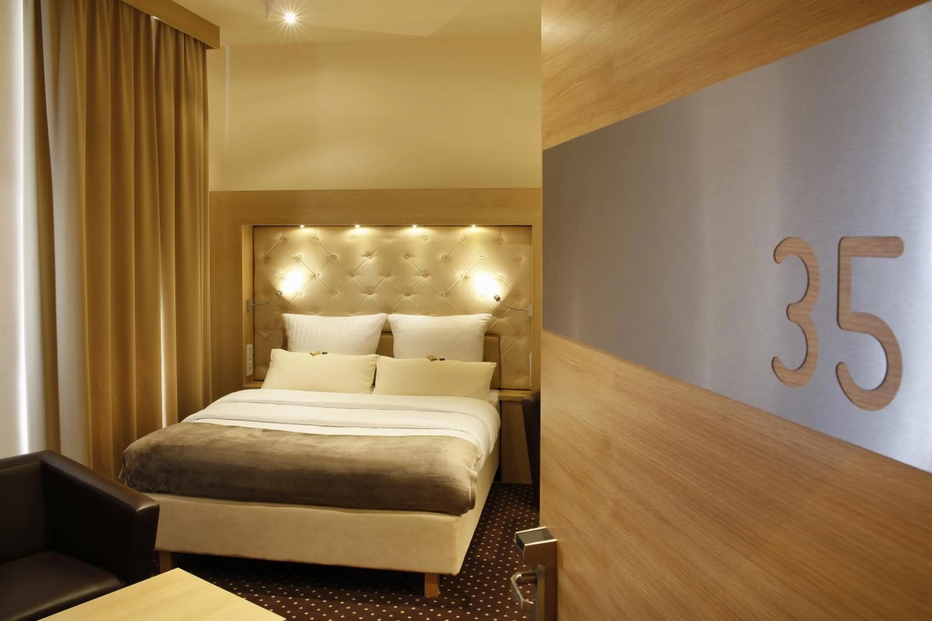 Bedroom, Bed in Hotel Villa Will