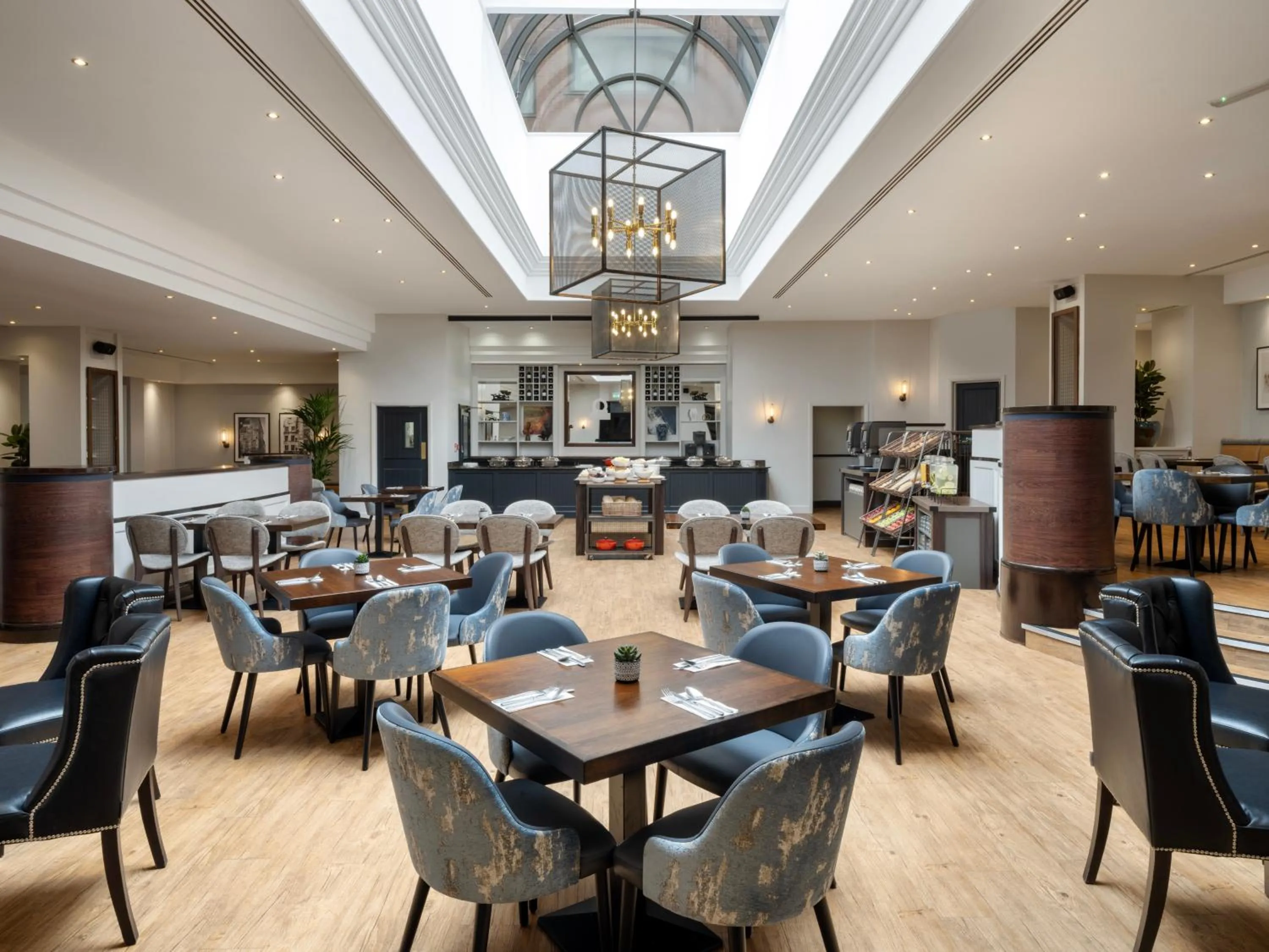 Restaurant/places to eat in Glasgow Marriott Hotel