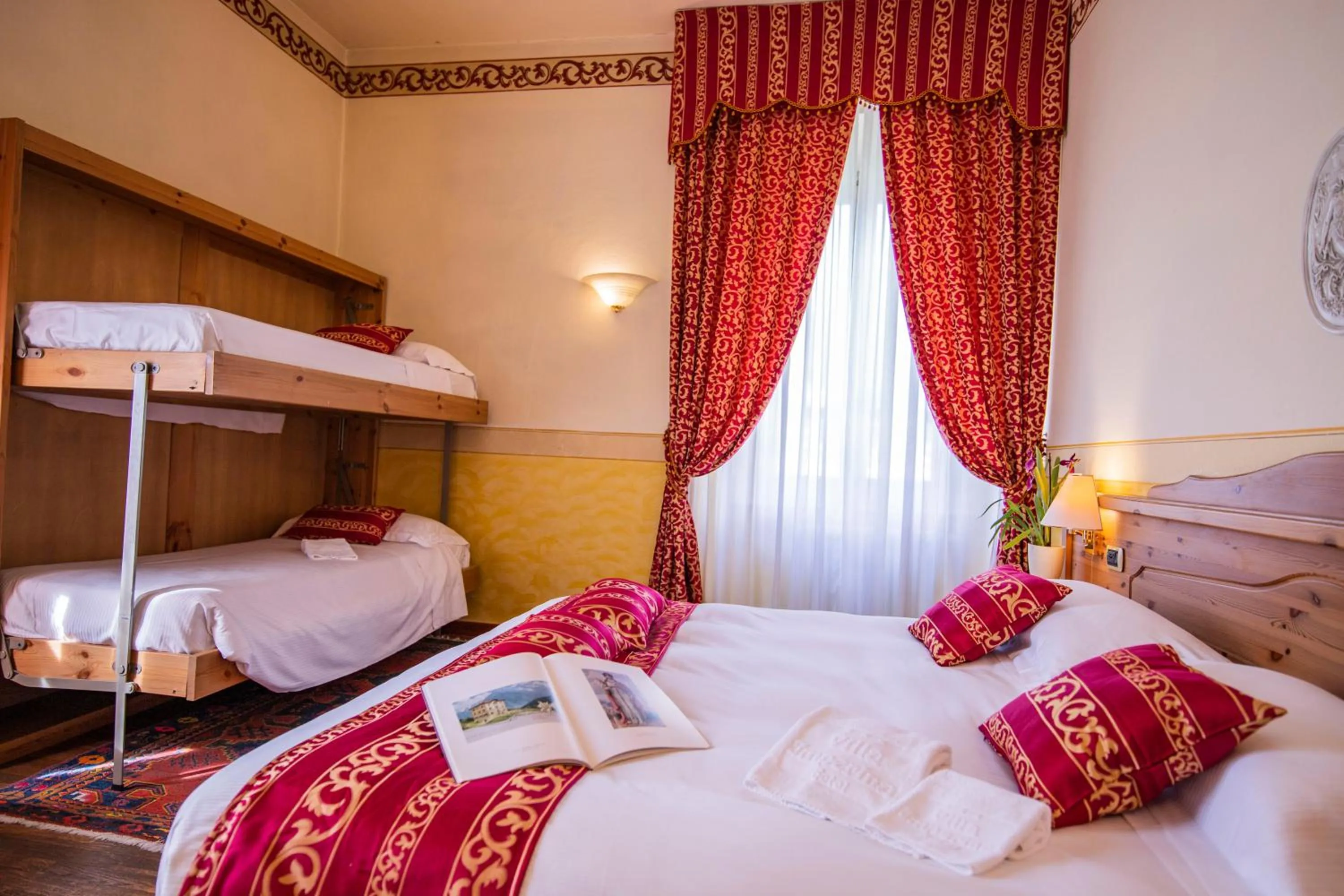 Photo of the whole room, Bed in Hotel Villa Imperina