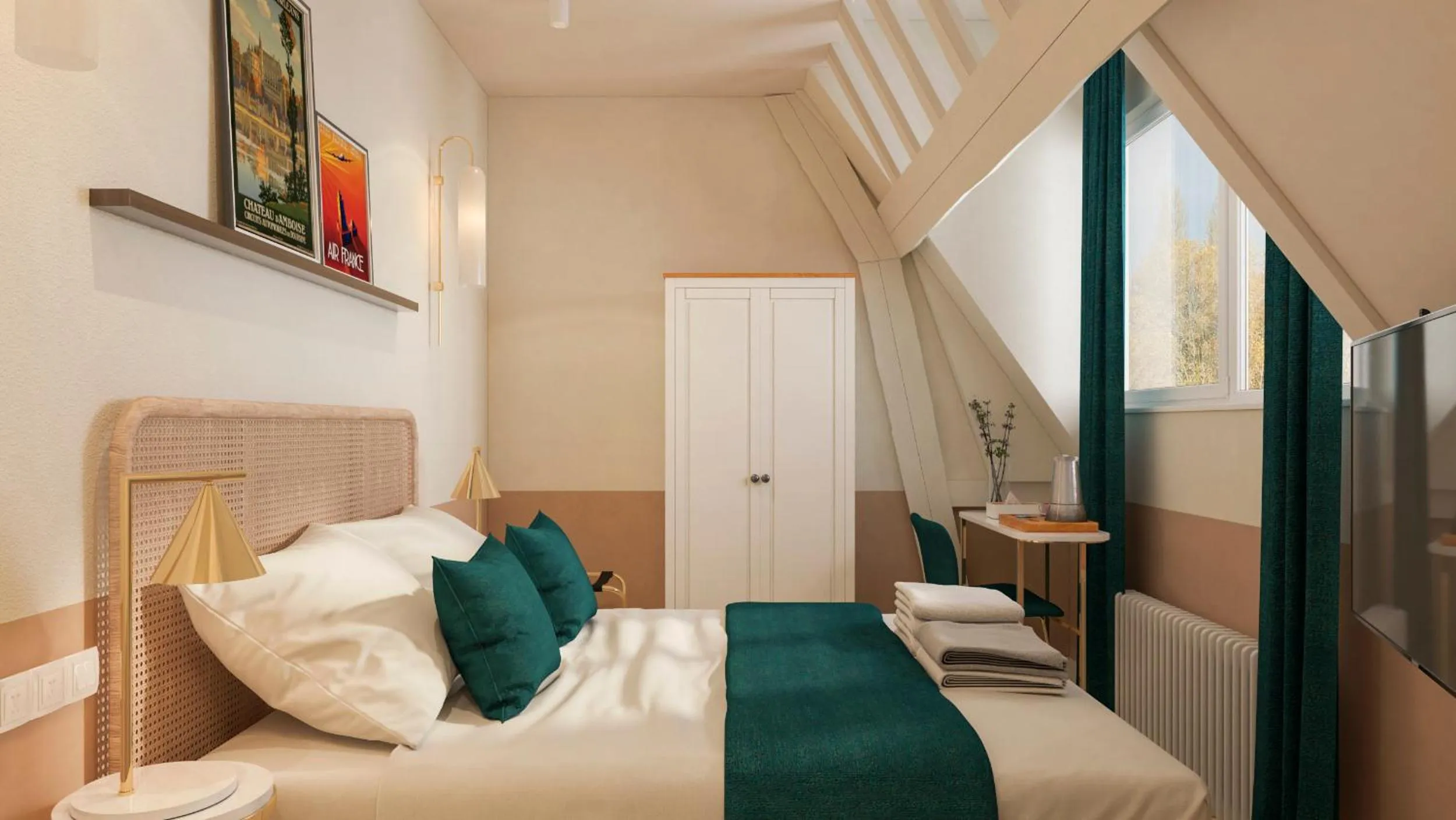 Bed in Grand Hôtel Saint-Aignan