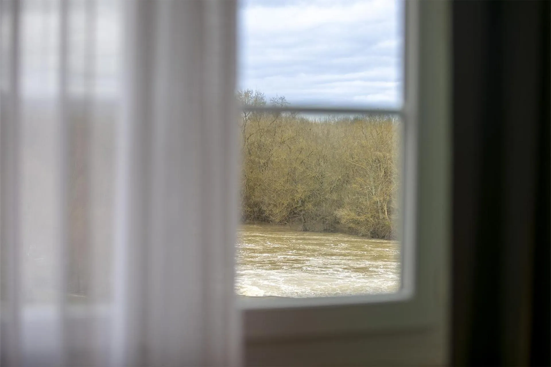 Bedroom in Grand Hôtel Saint-Aignan