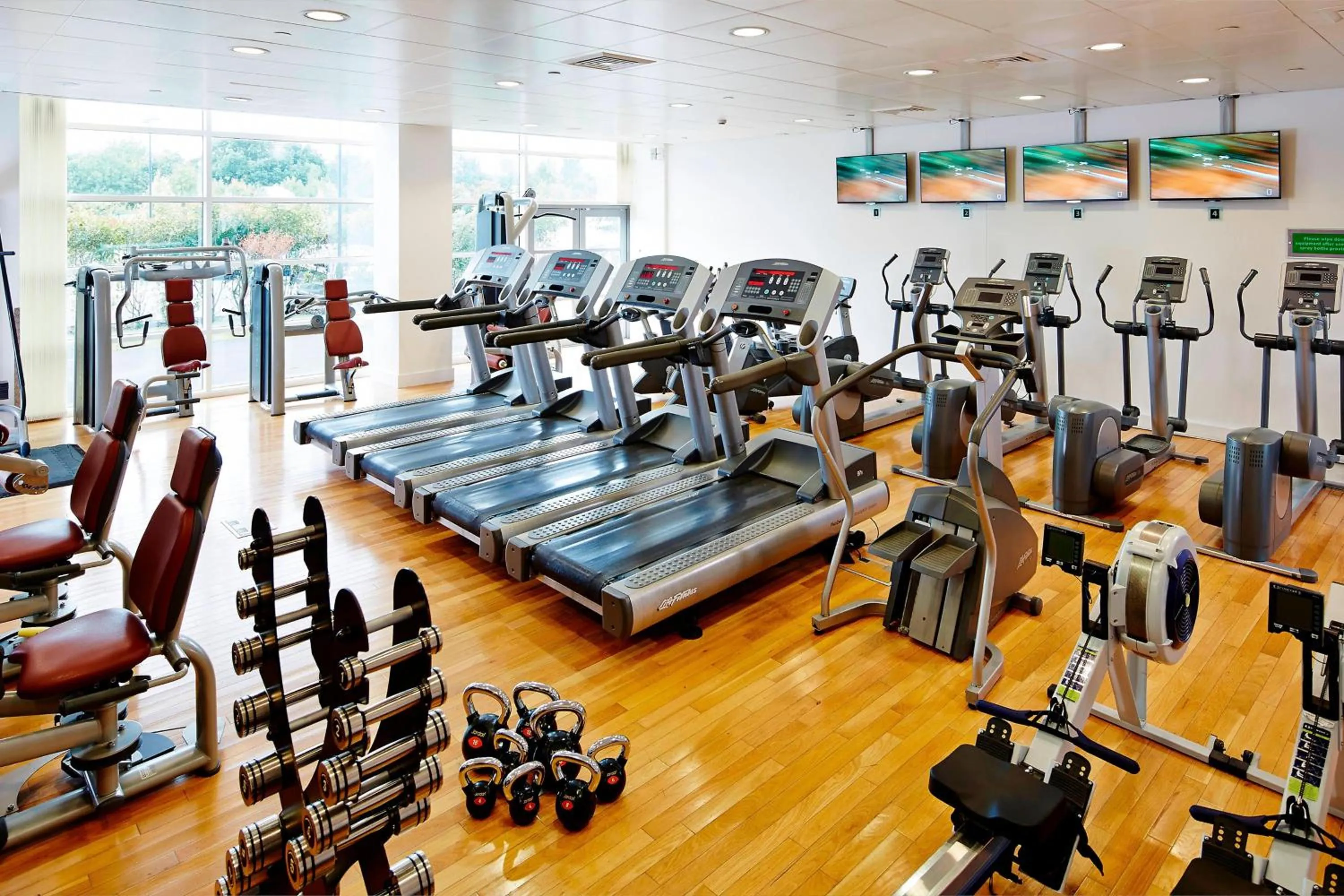 Fitness centre/facilities in Leicester Marriott Hotel