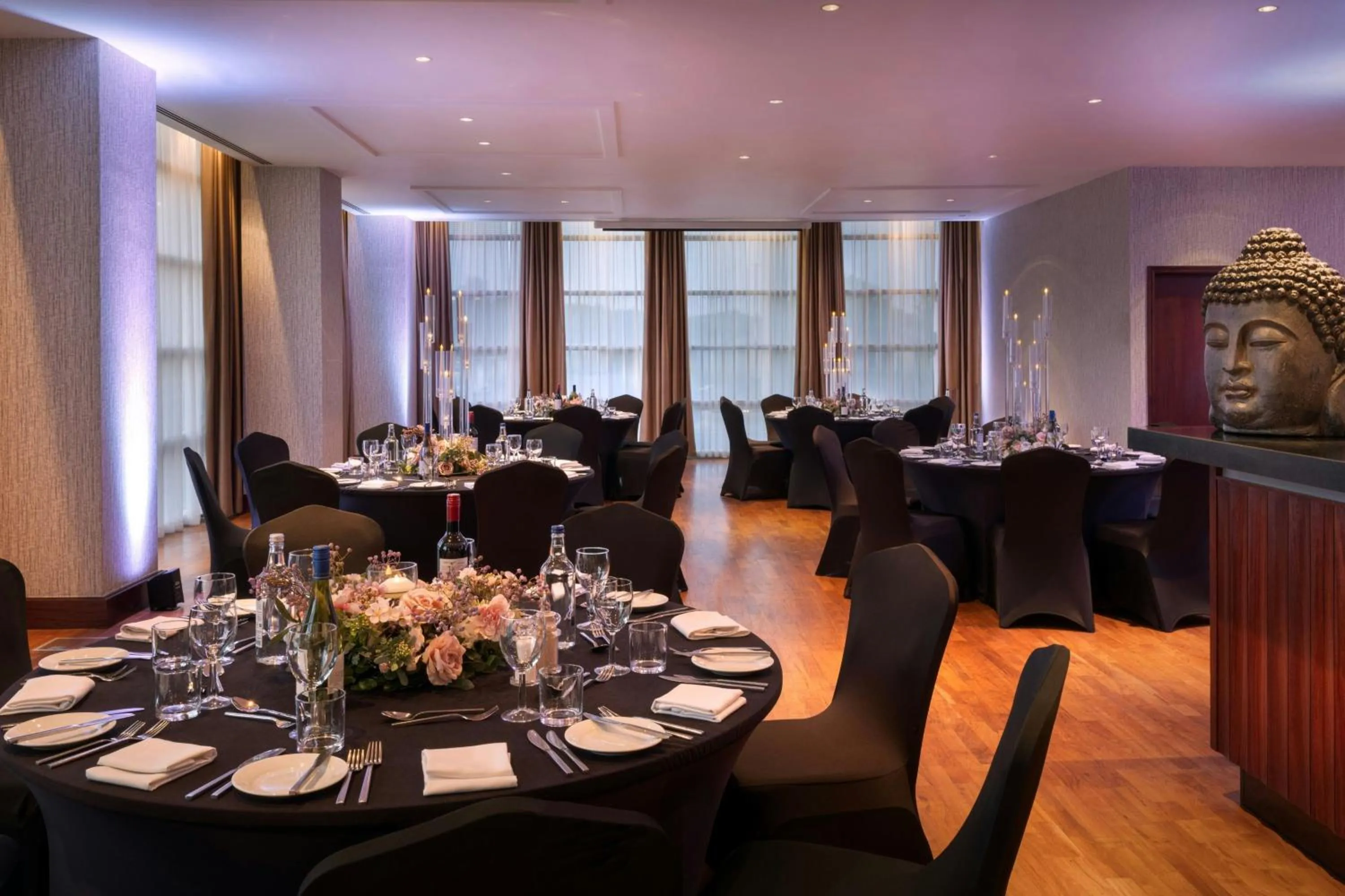 Lounge or bar in Leicester Marriott Hotel