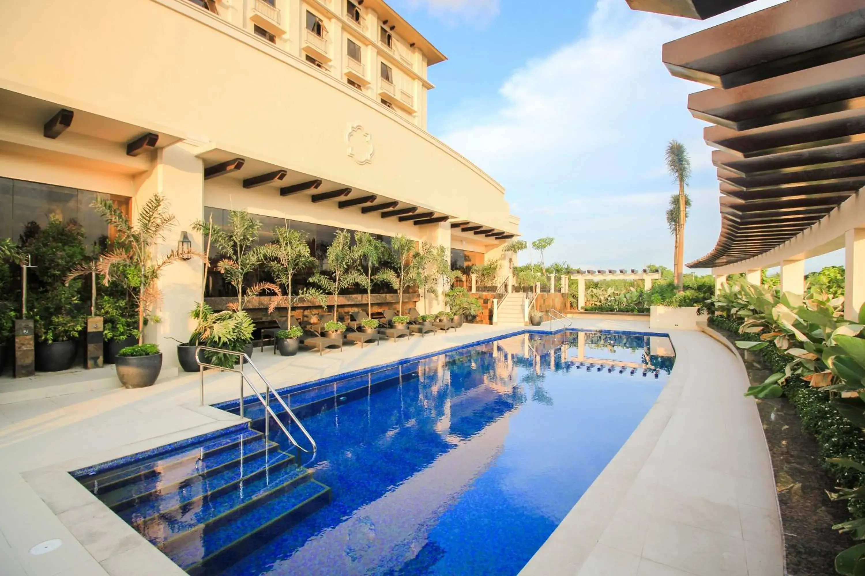 Swimming pool in Mella Hotel Swimming pool in Mella Hotel