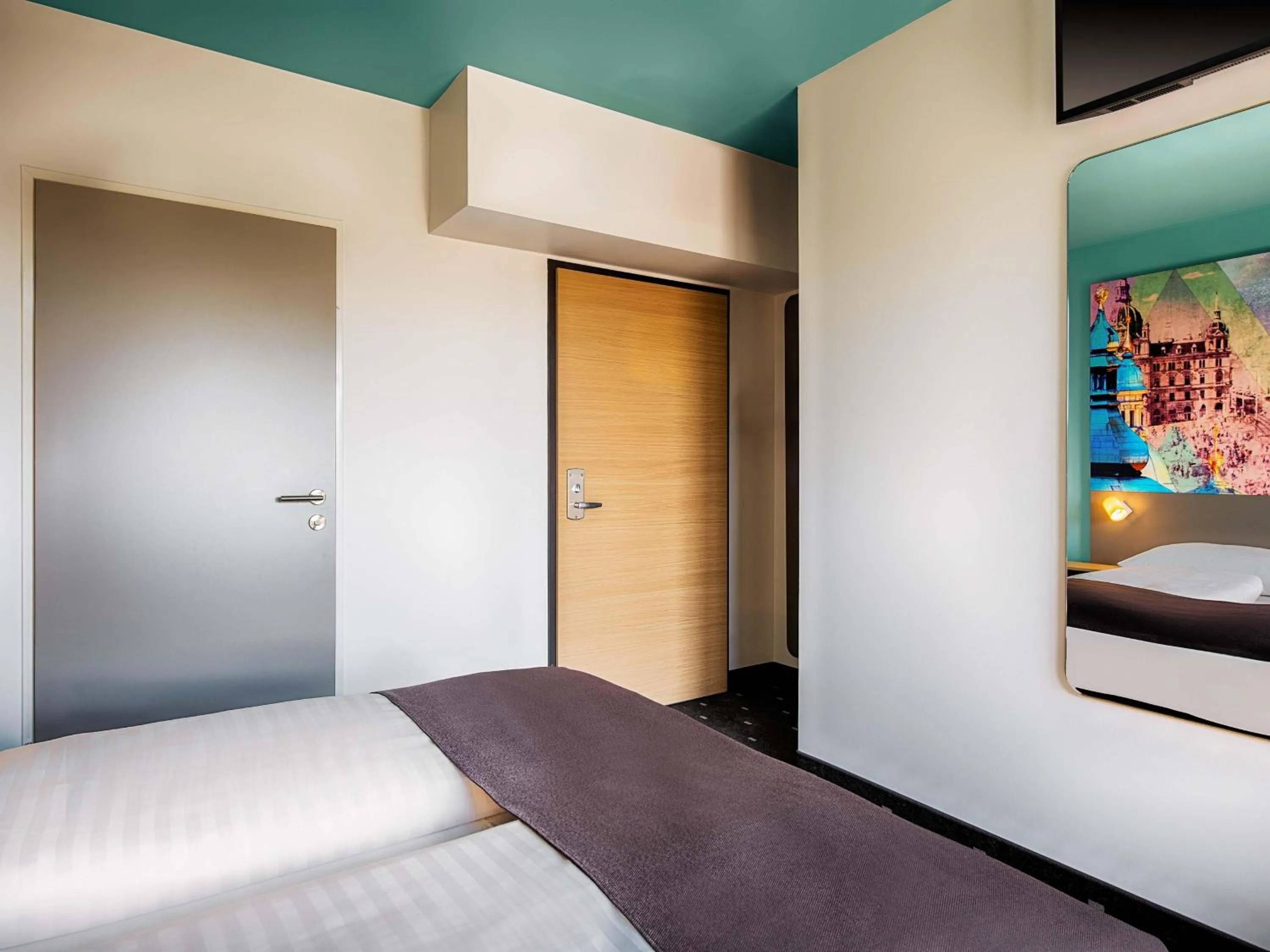 Photo of the whole room, Bed in B&B Hotel Graz-Hbf