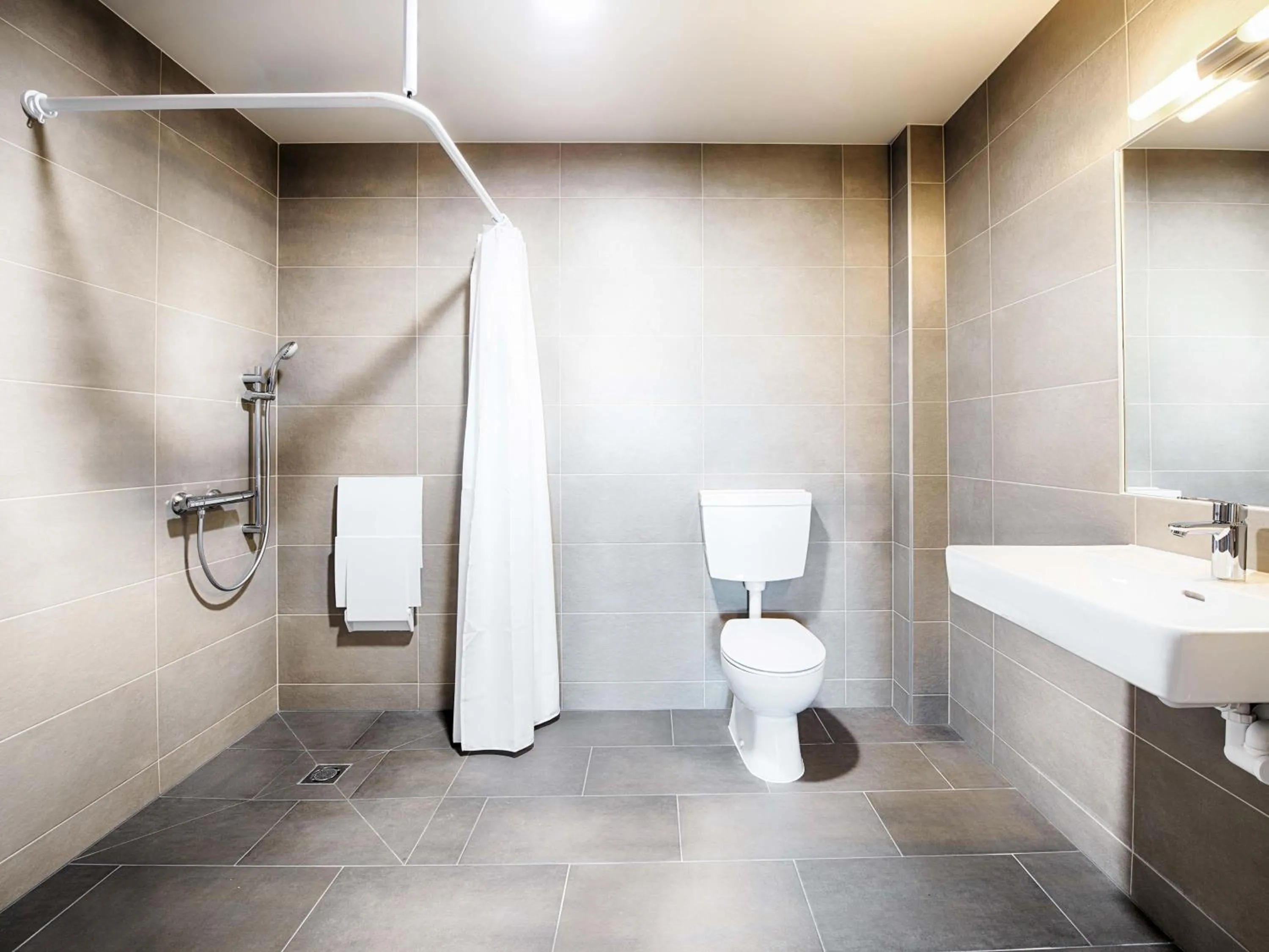 Bathroom in B&B Hotel Graz-Hbf