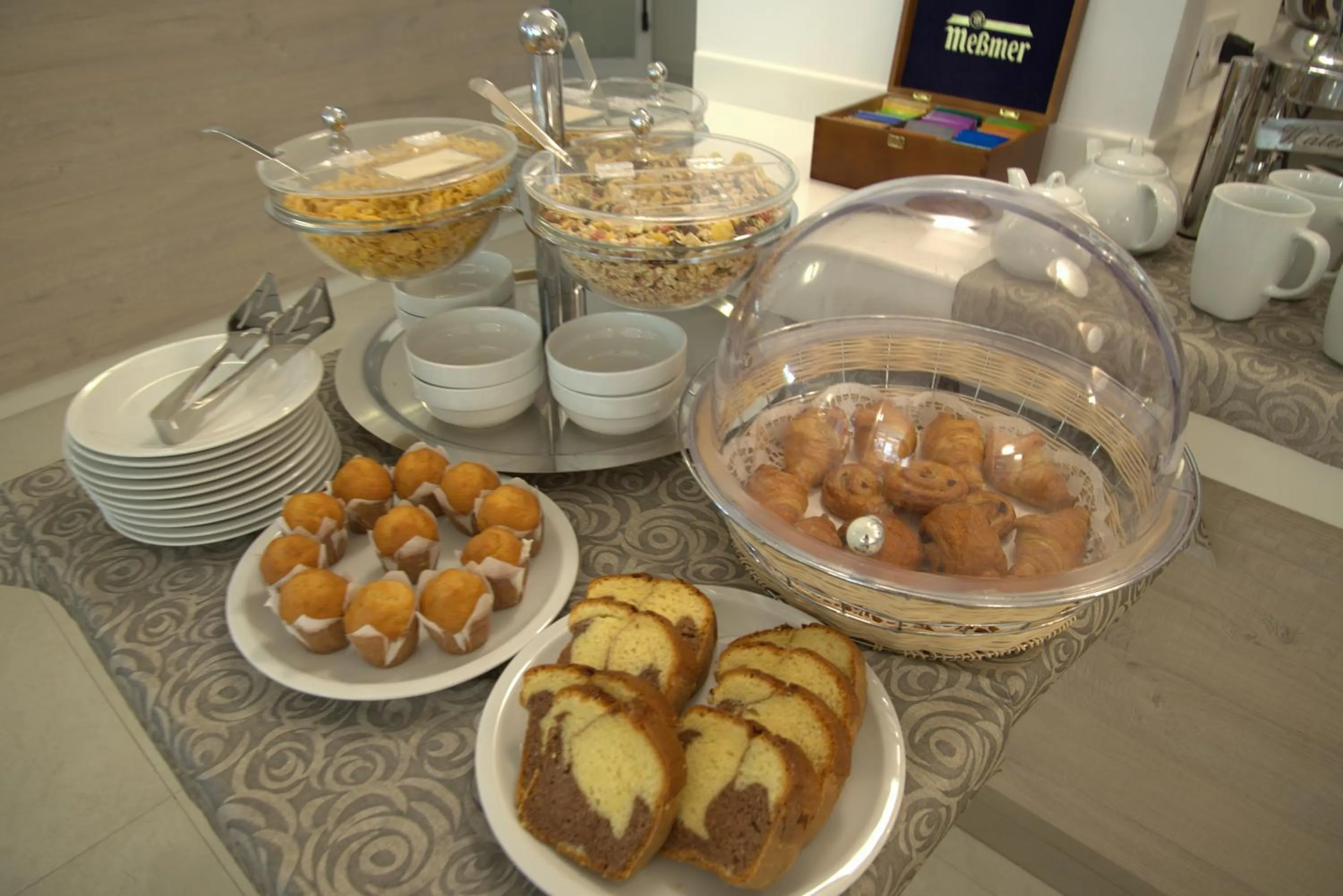 Buffet breakfast in Hotel Eldorado, Depandance & Apartments