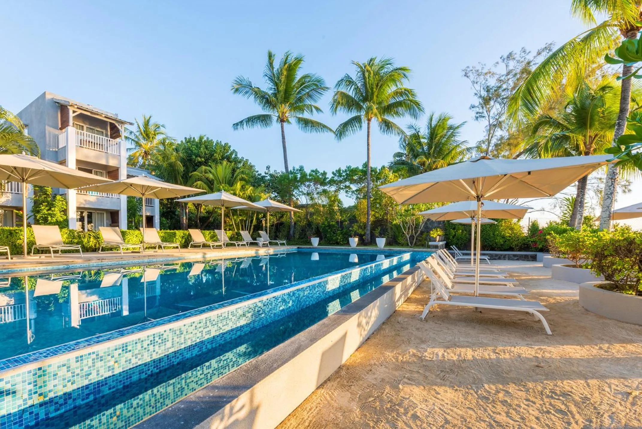 Property building in Mon Choisy Beach R.