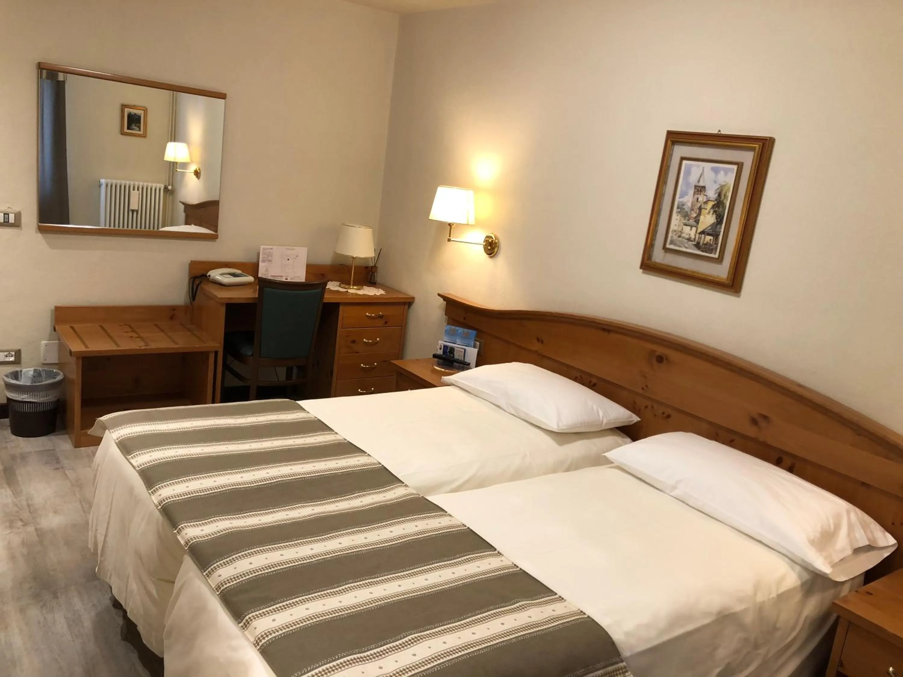 Bed in Hotel Edelweiss