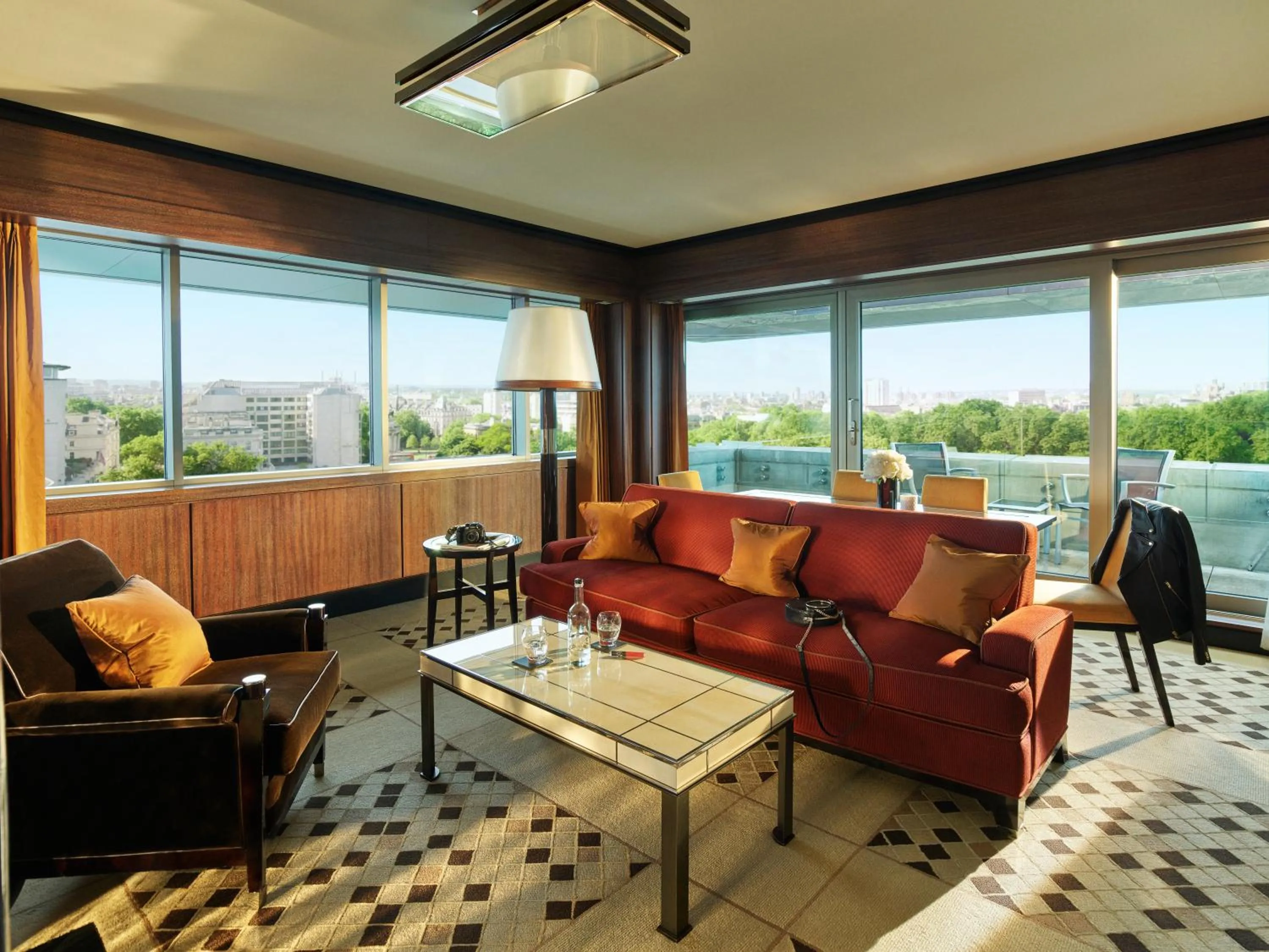 Living room in 45 Park Lane - Dorchester Collection