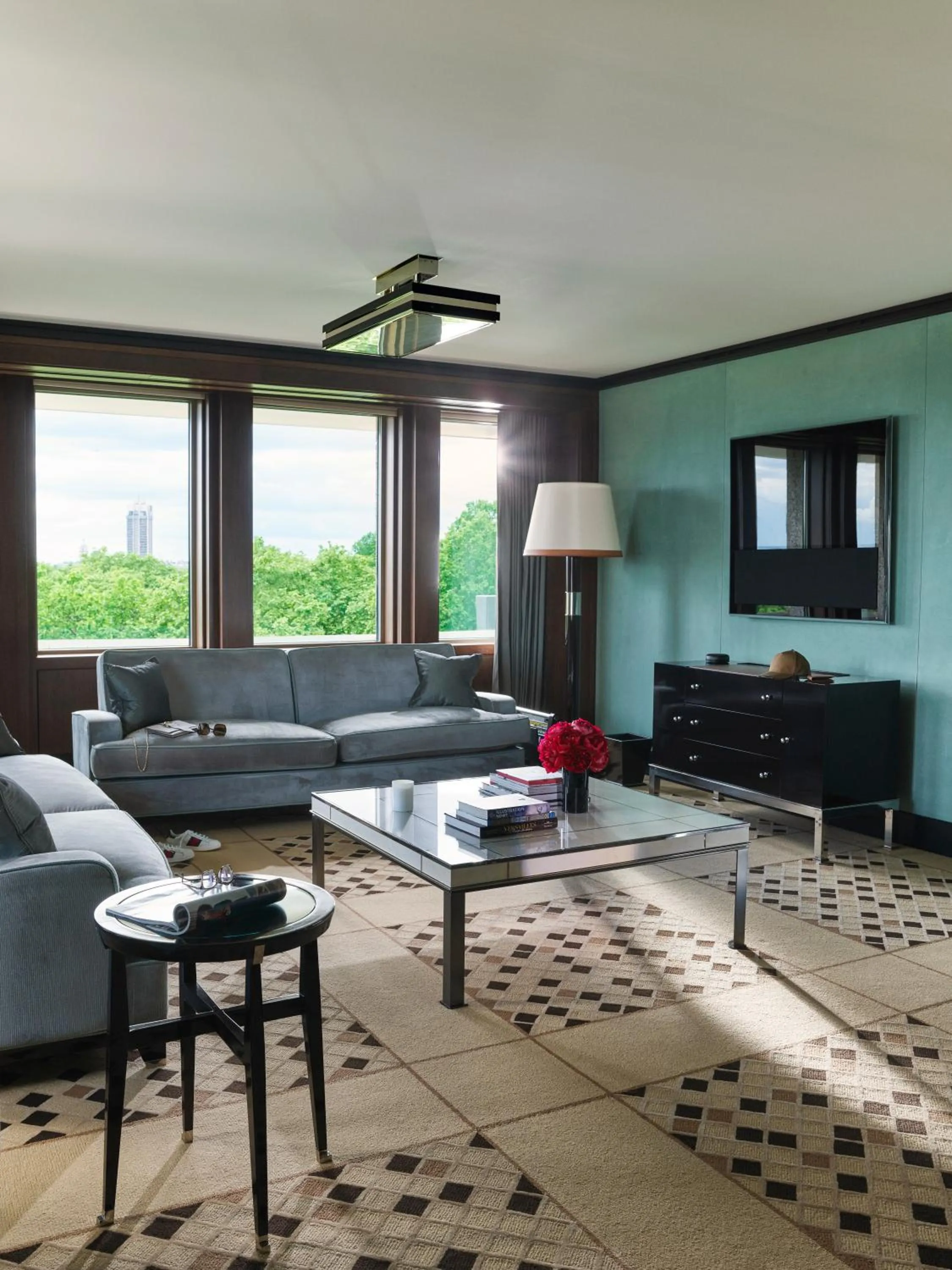 Living room in 45 Park Lane - Dorchester Collection