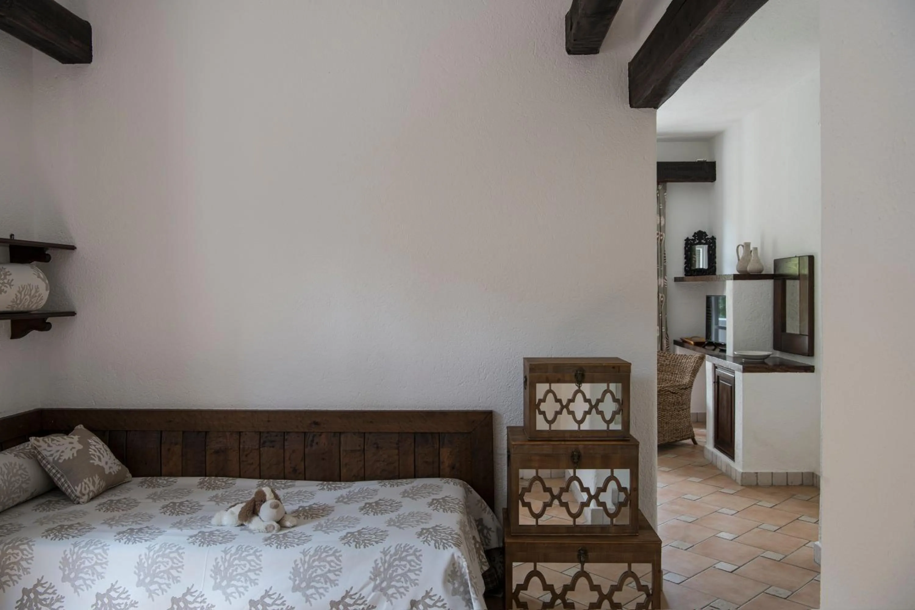 Photo of the whole room, Bed in La Meridiana ReIais & Chateaux