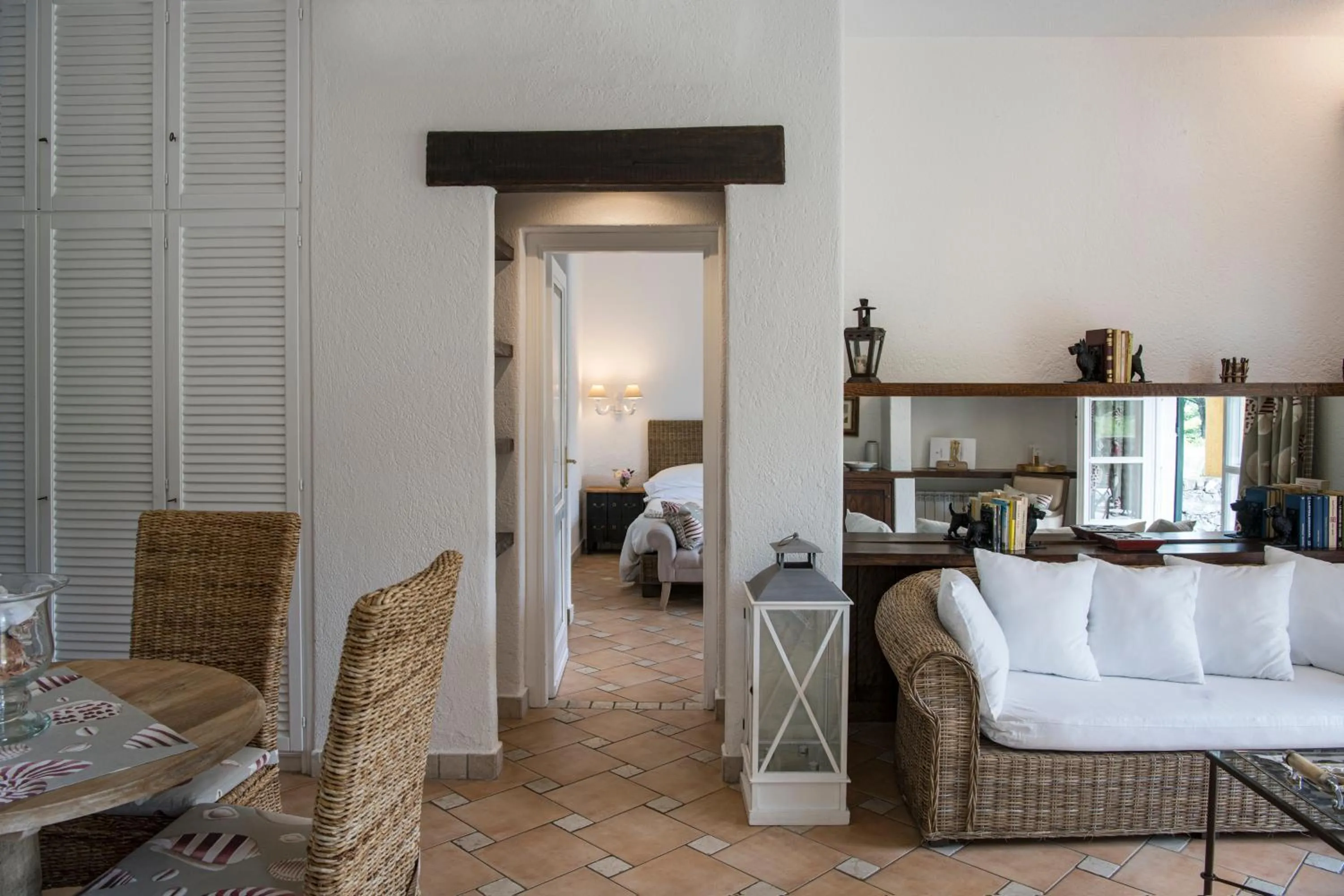 Living room, Bed in La Meridiana ReIais & Chateaux