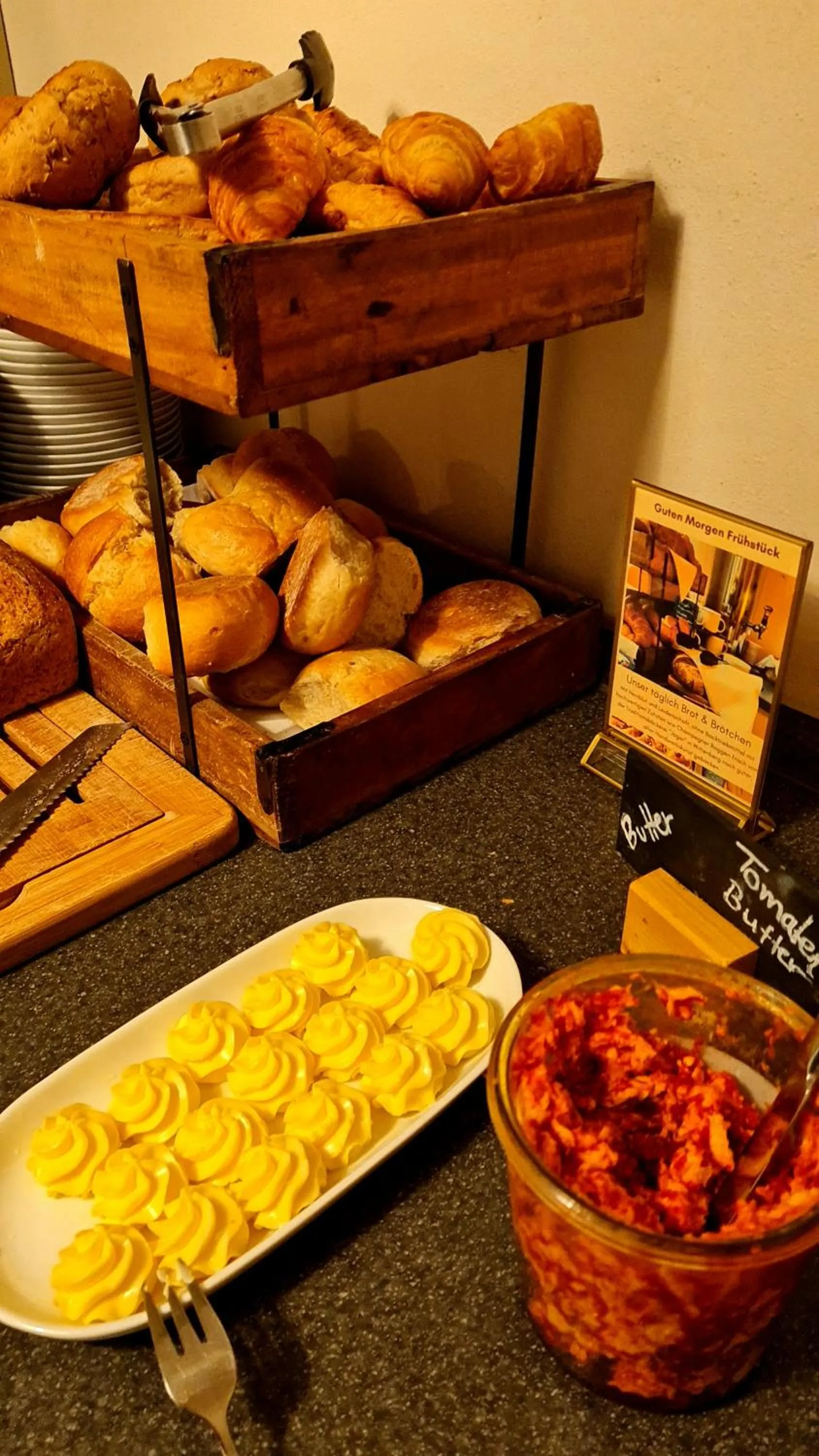 Breakfast in Hotel Cranach-Herberge City Centre