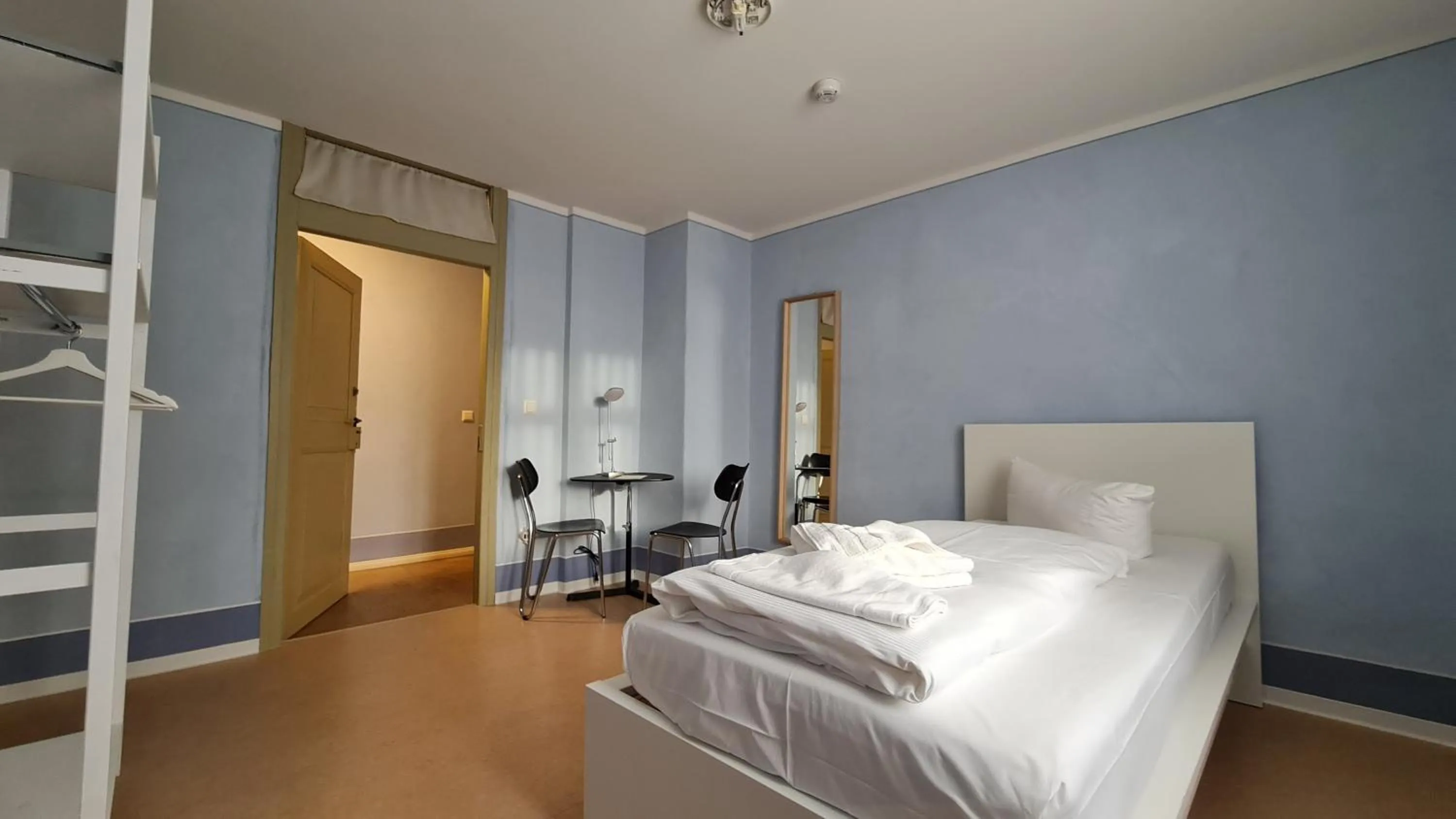 Bed in Hotel Cranach-Herberge City Centre