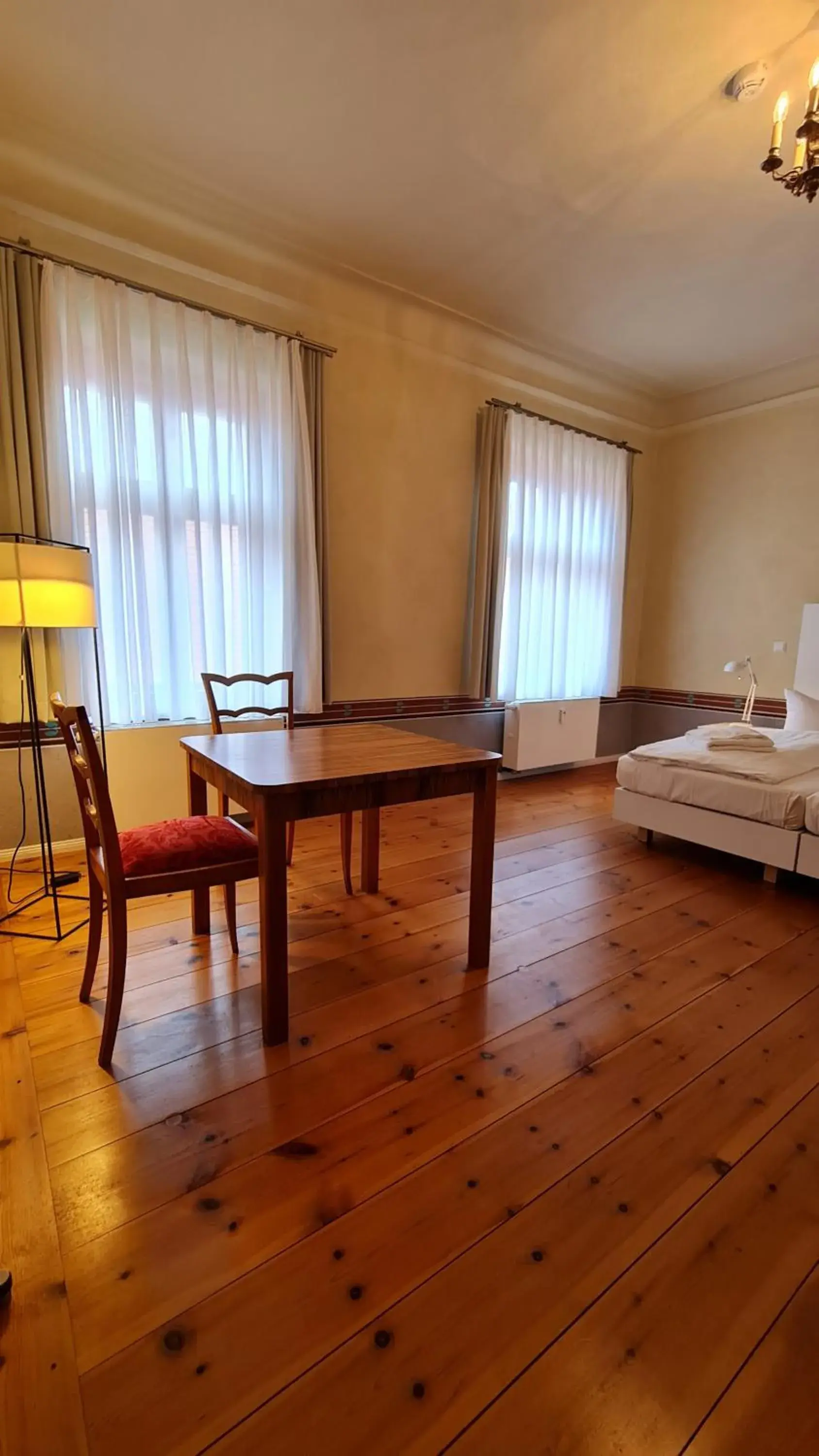 Two-Bedroom Apartment in Hotel Cranach-Herberge City Centre Two-Bedroom Apartment in Hotel Cranach-Herberge City Centre