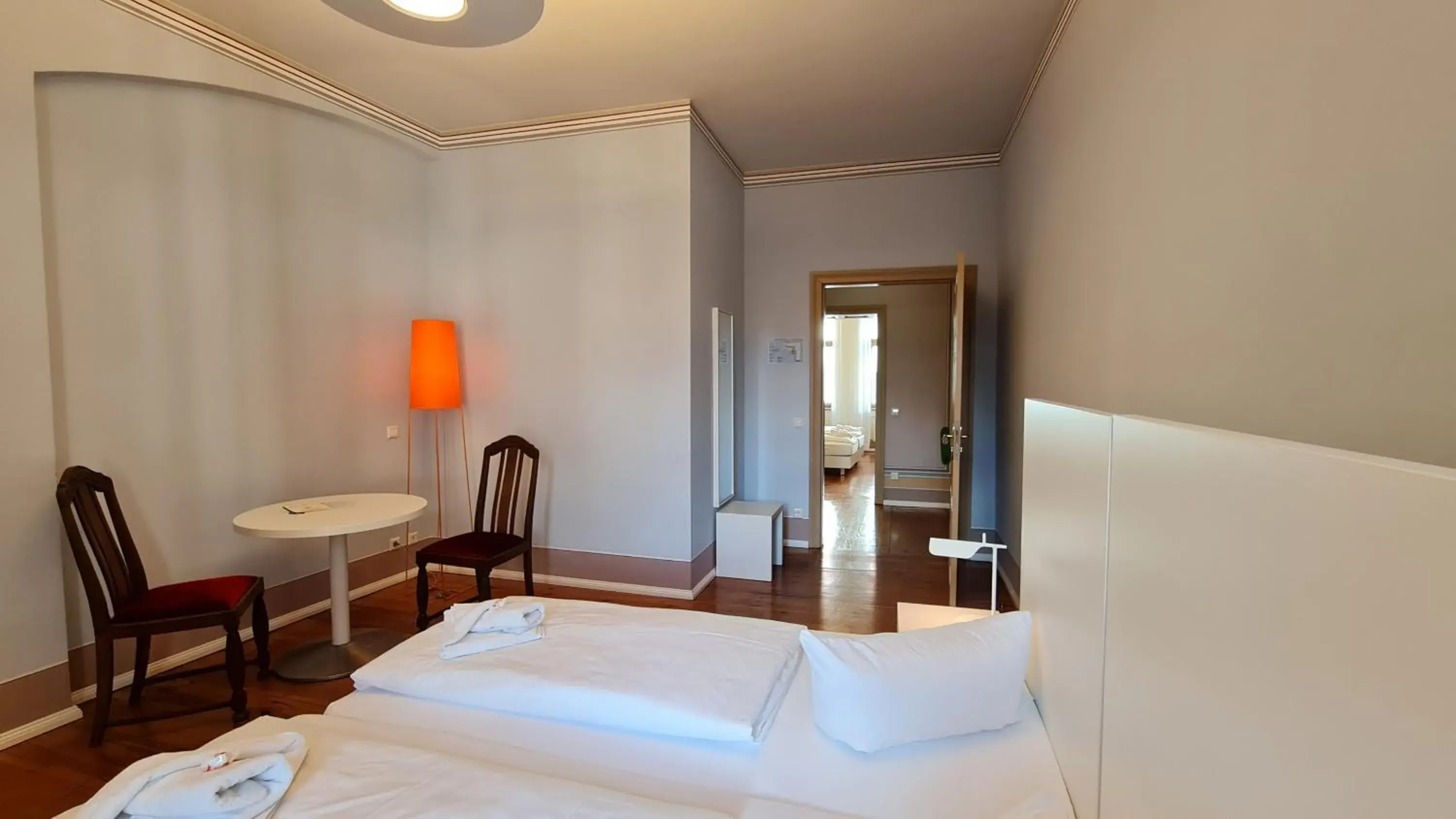 Staff, Bed in Hotel Cranach-Herberge City Centre Staff, Bed in Hotel Cranach-Herberge City Centre