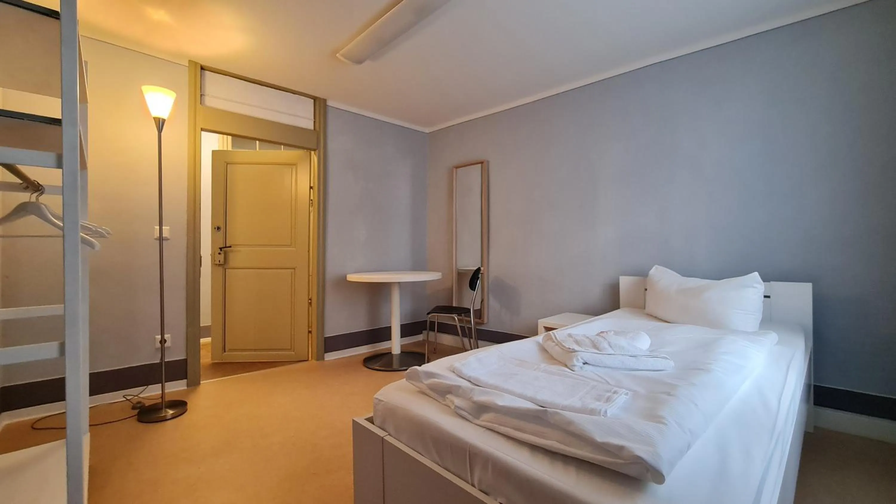 Bed in Hotel Cranach-Herberge City Centre