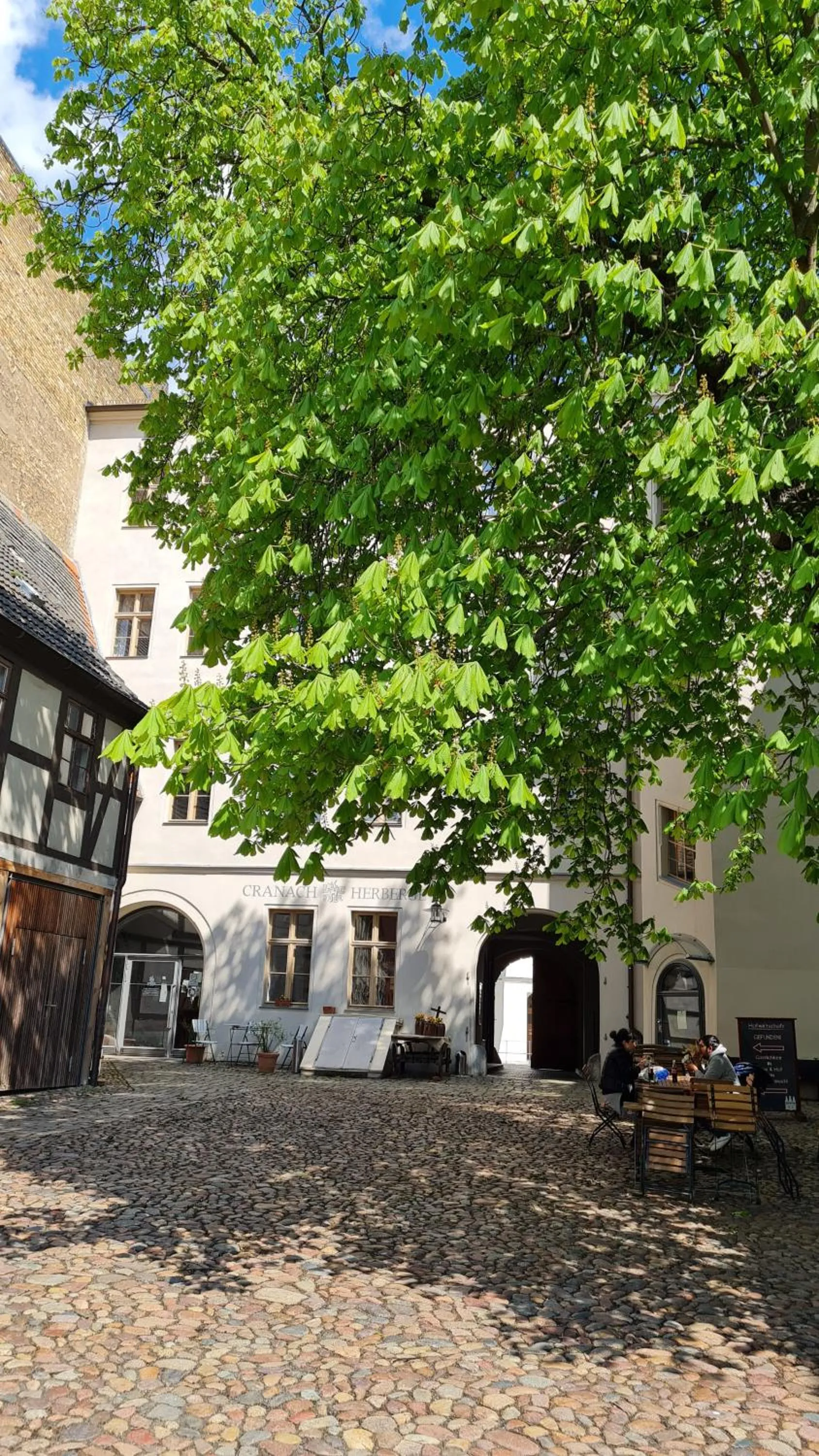 Patio in Hotel Cranach-Herberge City Centre