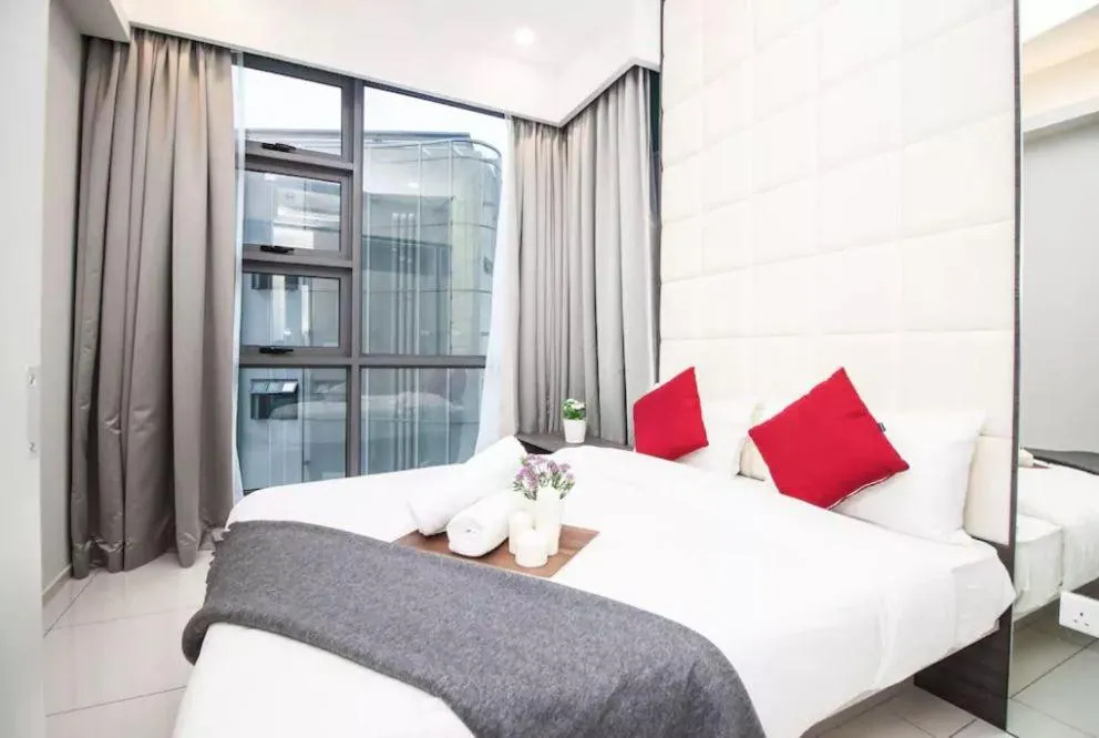 Bedroom, Bed in The Robertson KL