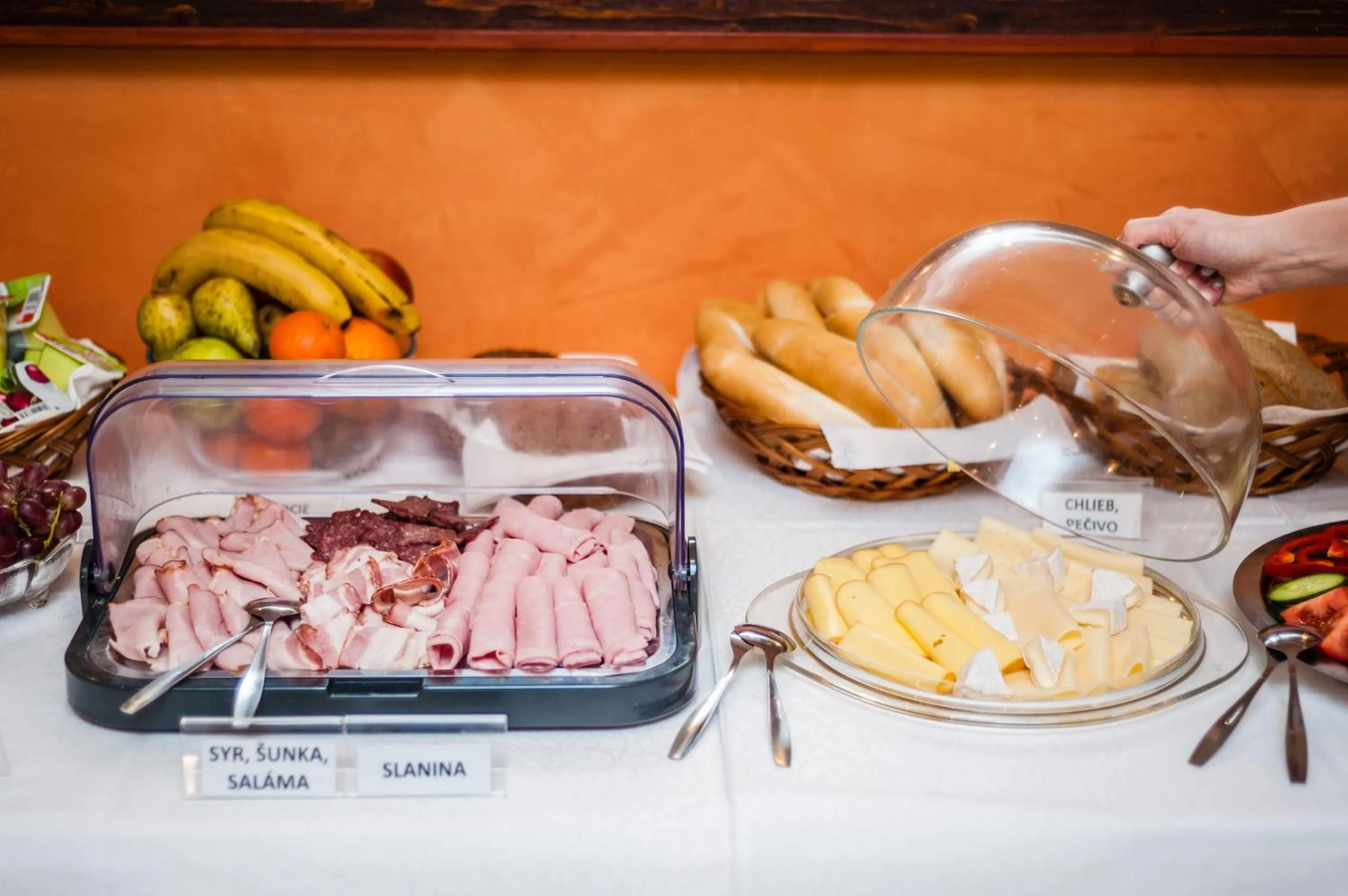 Food and drinks in Hotel Áčko