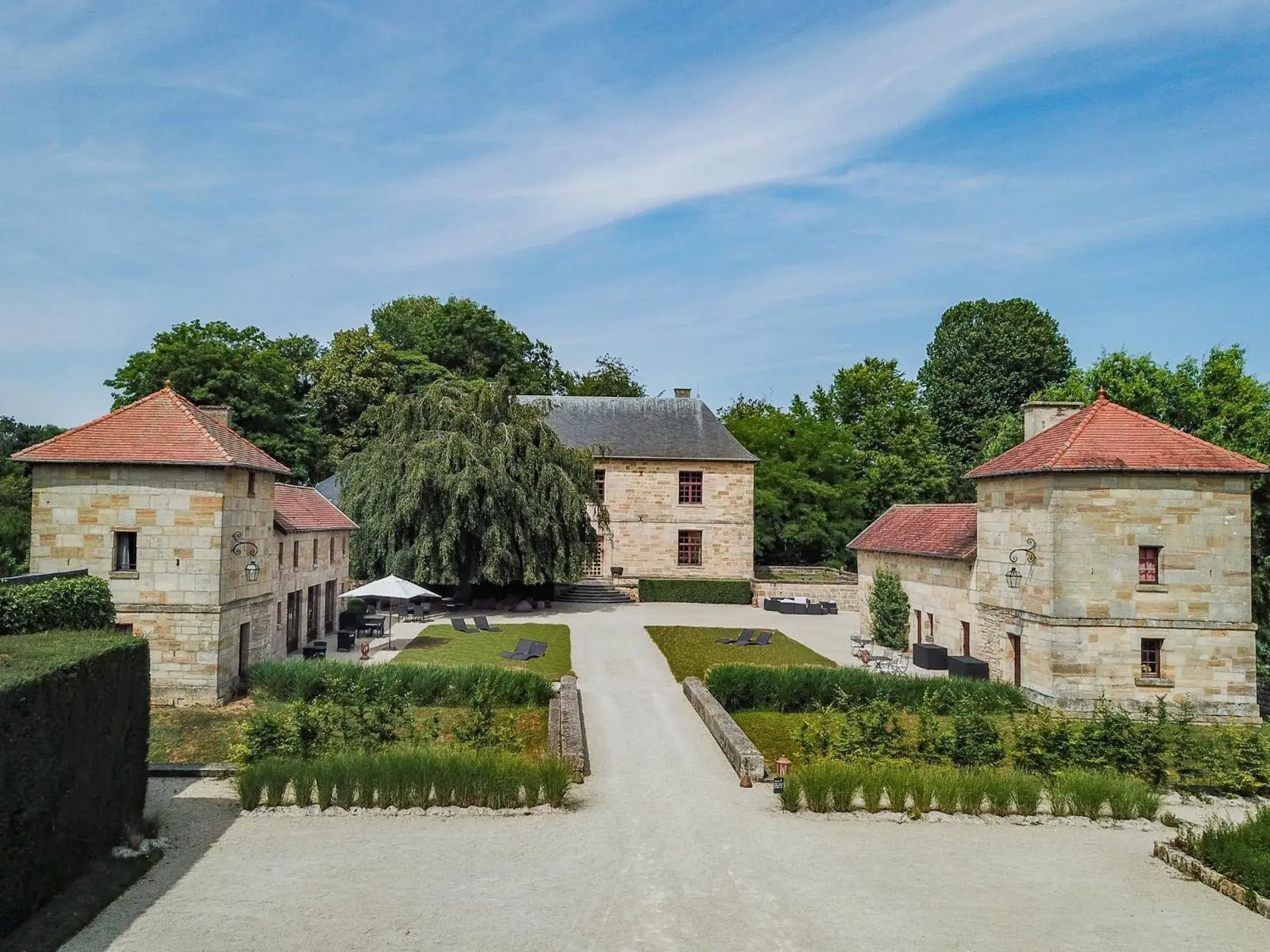 Property building in La Maison Forte Property building in La Maison Forte