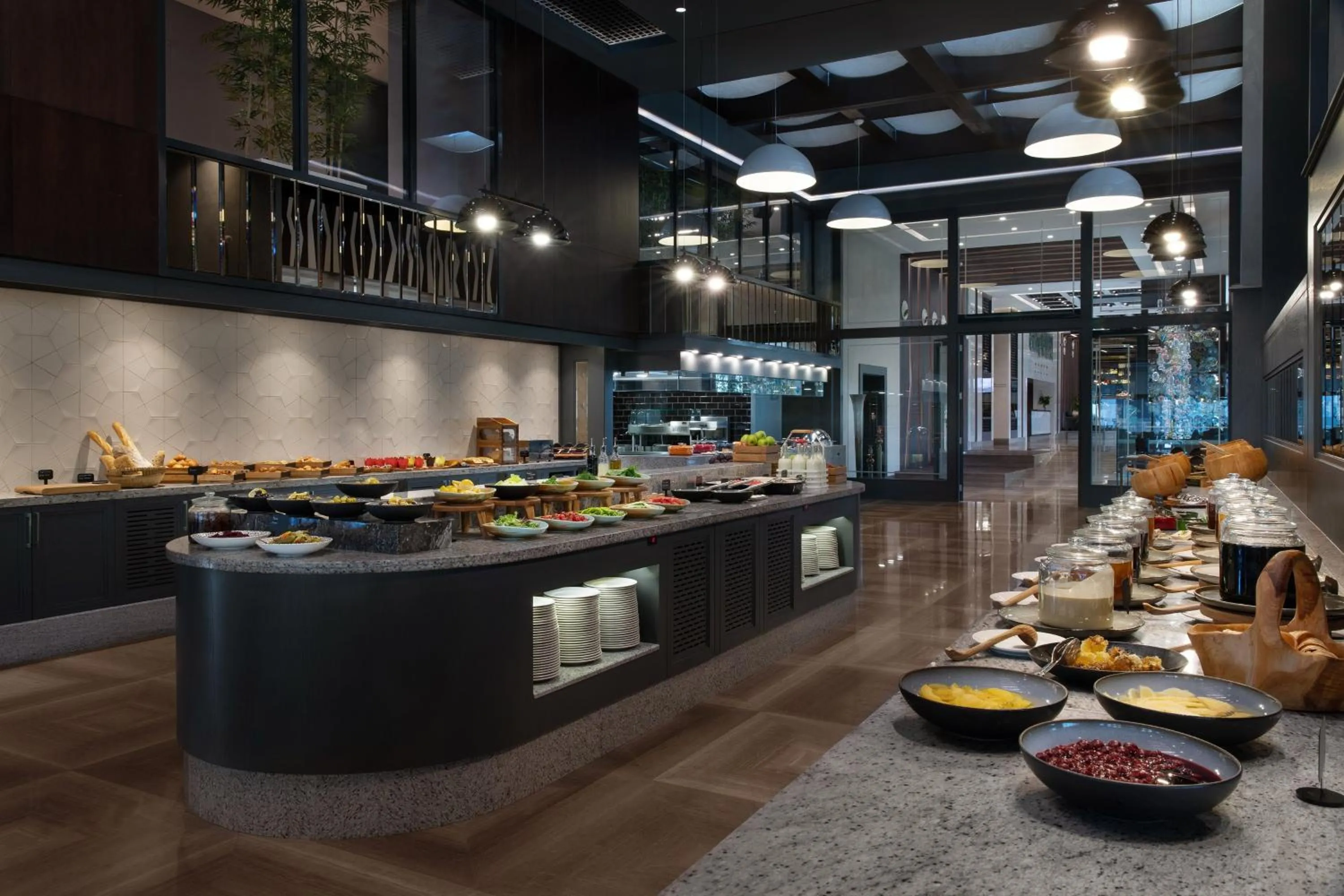 Restaurant/places to eat in Sheraton Istanbul City Center