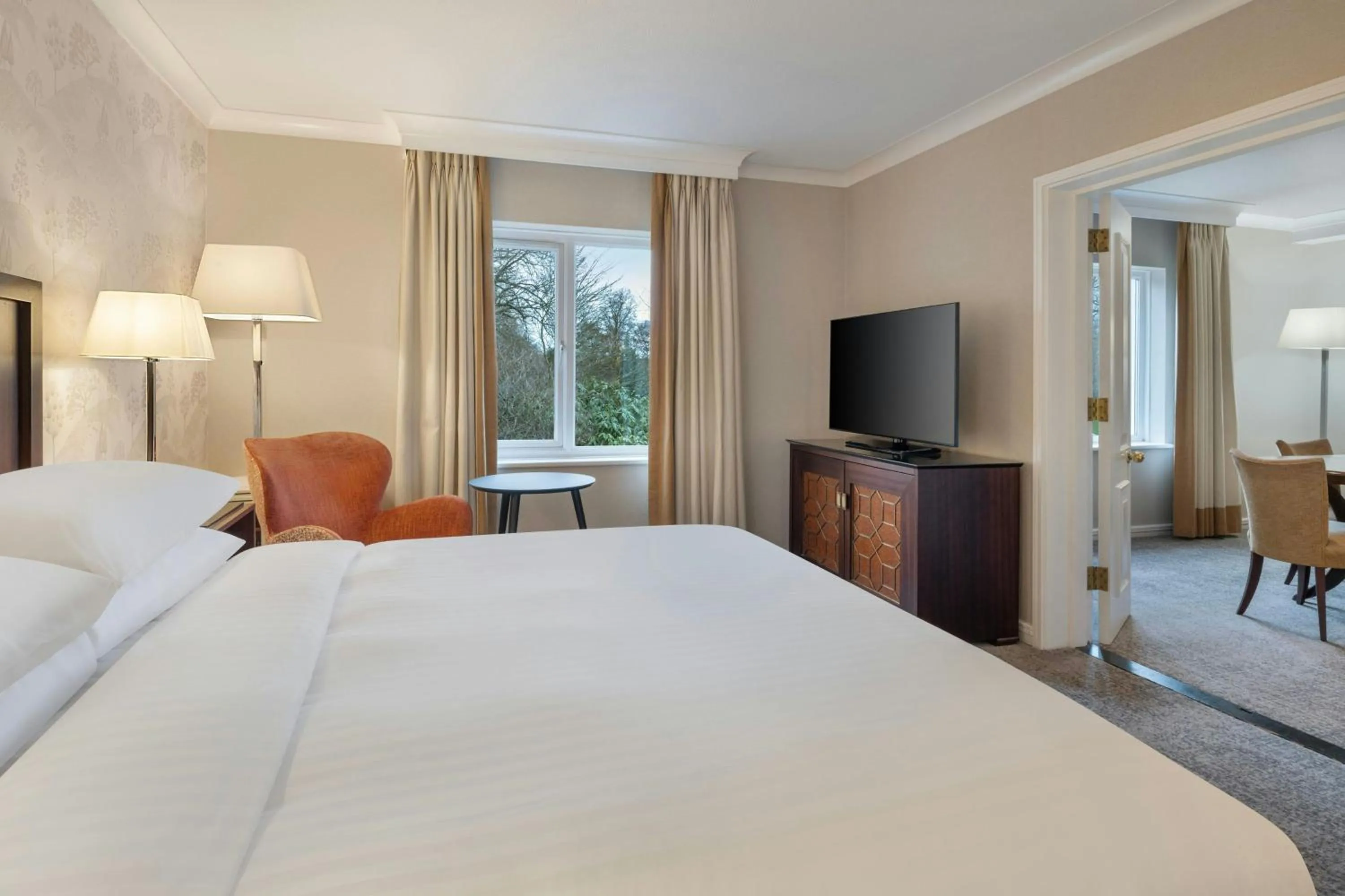 Photo of the whole room, Bed in Delta Hotels by Marriott Tudor Park Country Club