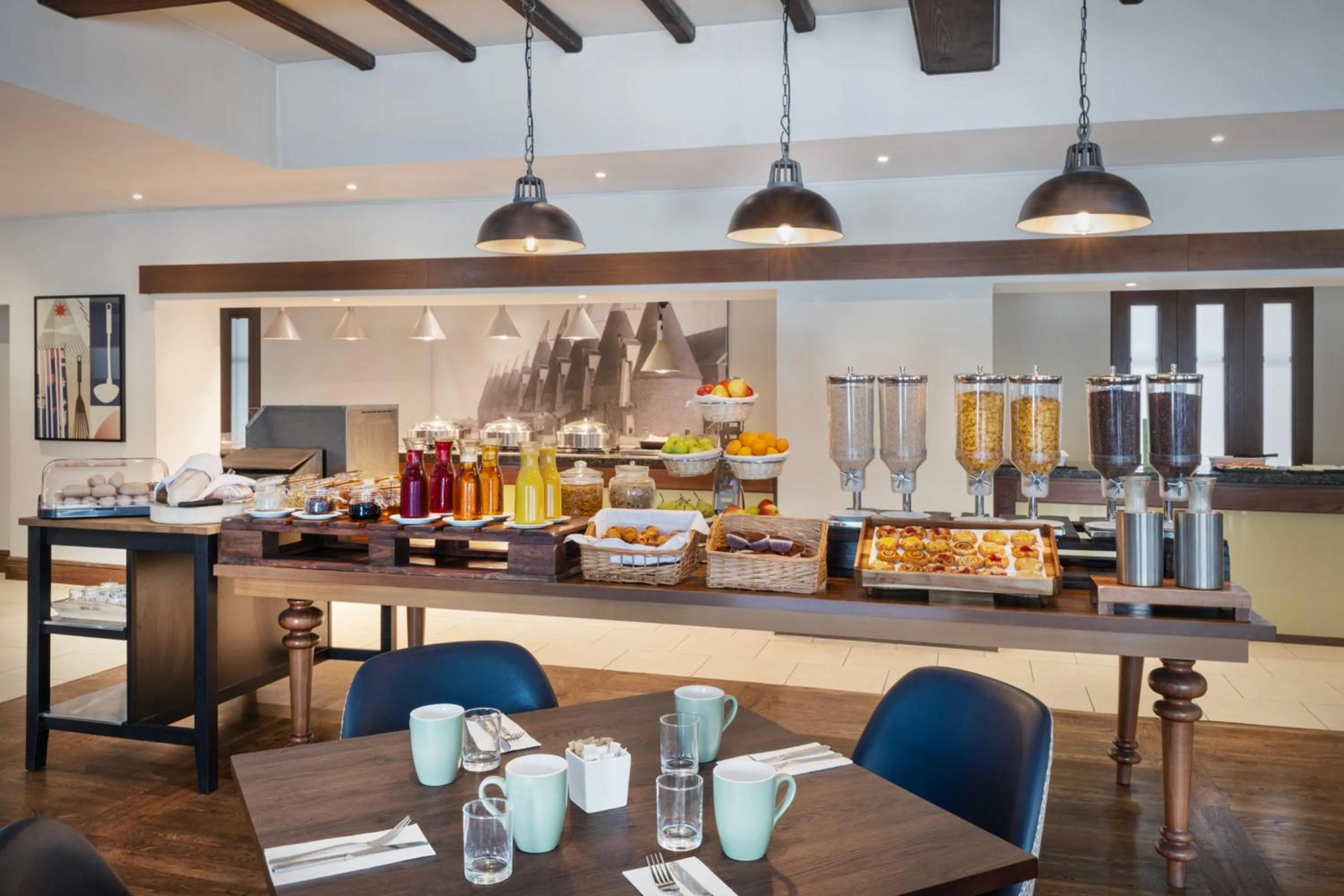 Breakfast in Delta Hotels by Marriott Tudor Park Country Club