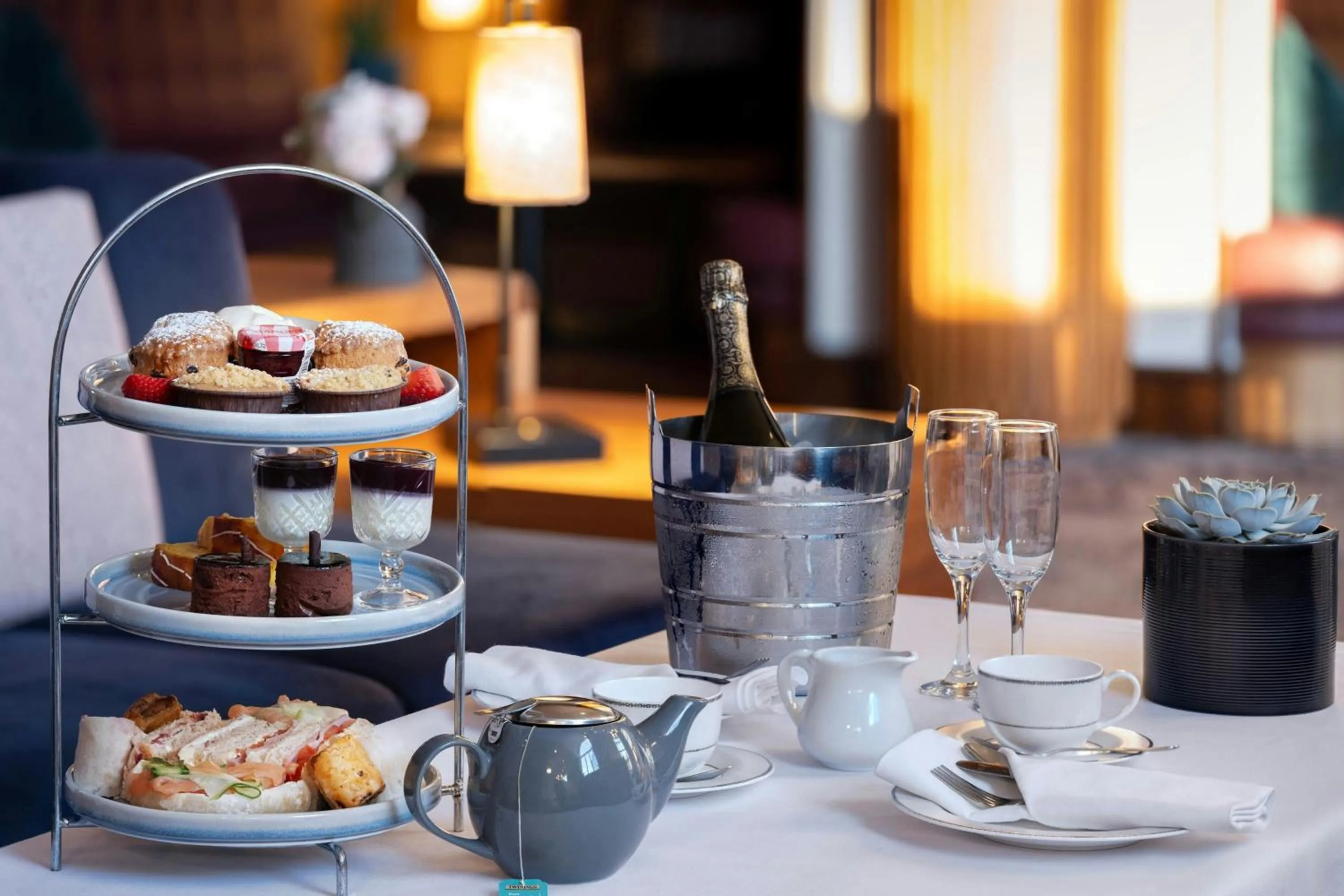 Restaurant/places to eat in Delta Hotels by Marriott Tudor Park Country Club