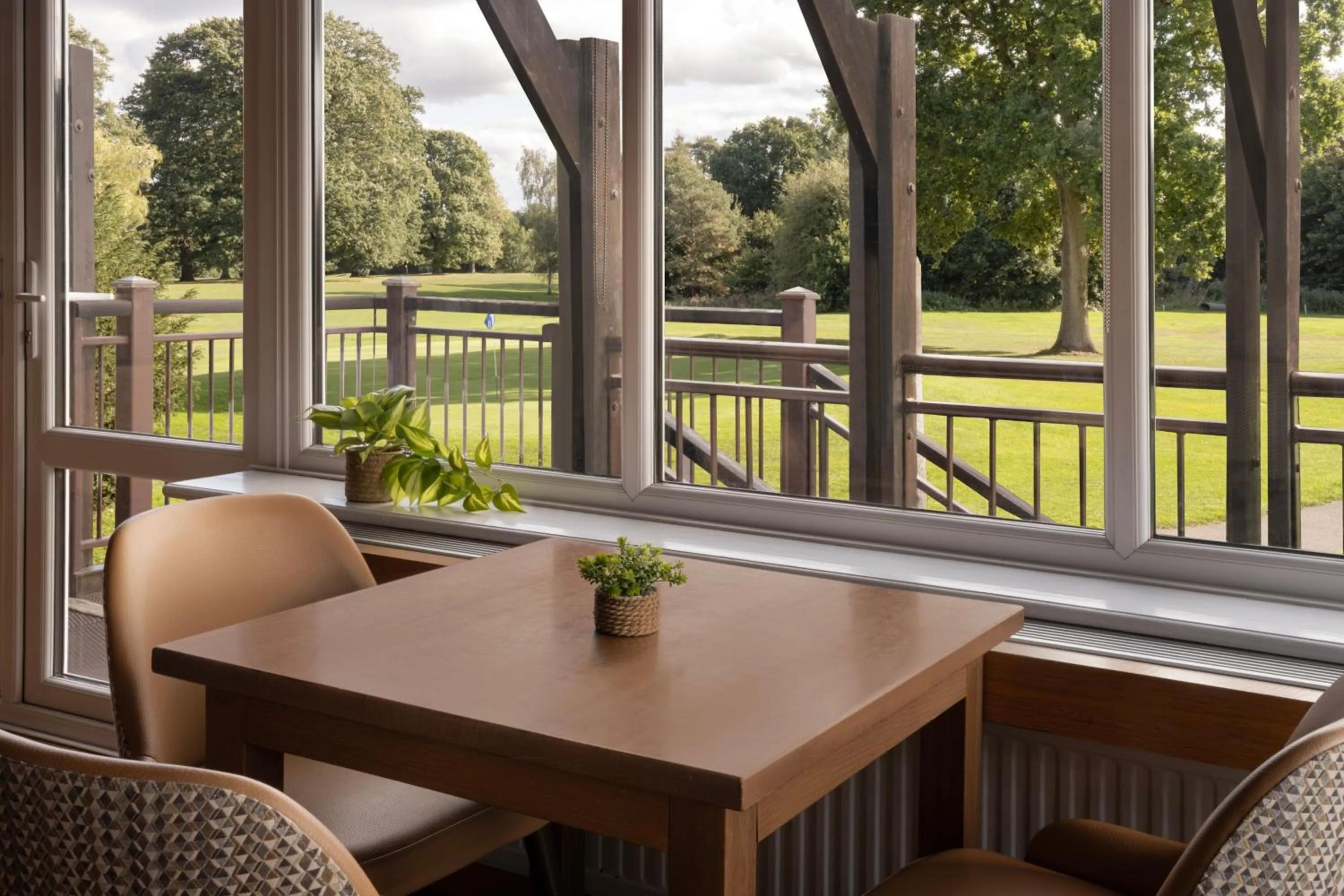 Restaurant/places to eat in Delta Hotels by Marriott Tudor Park Country Club