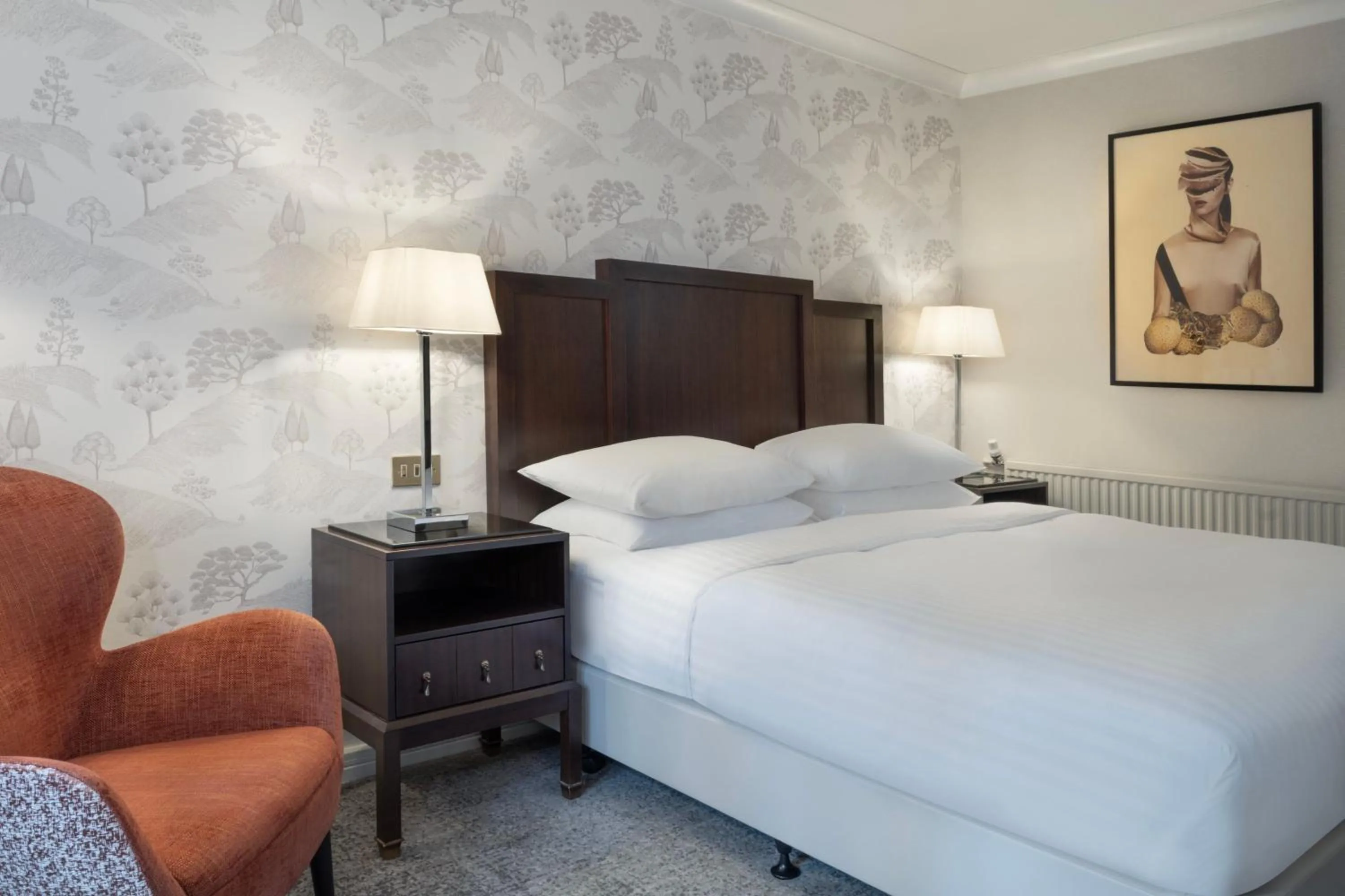 Photo of the whole room, Bed in Delta Hotels by Marriott Tudor Park Country Club