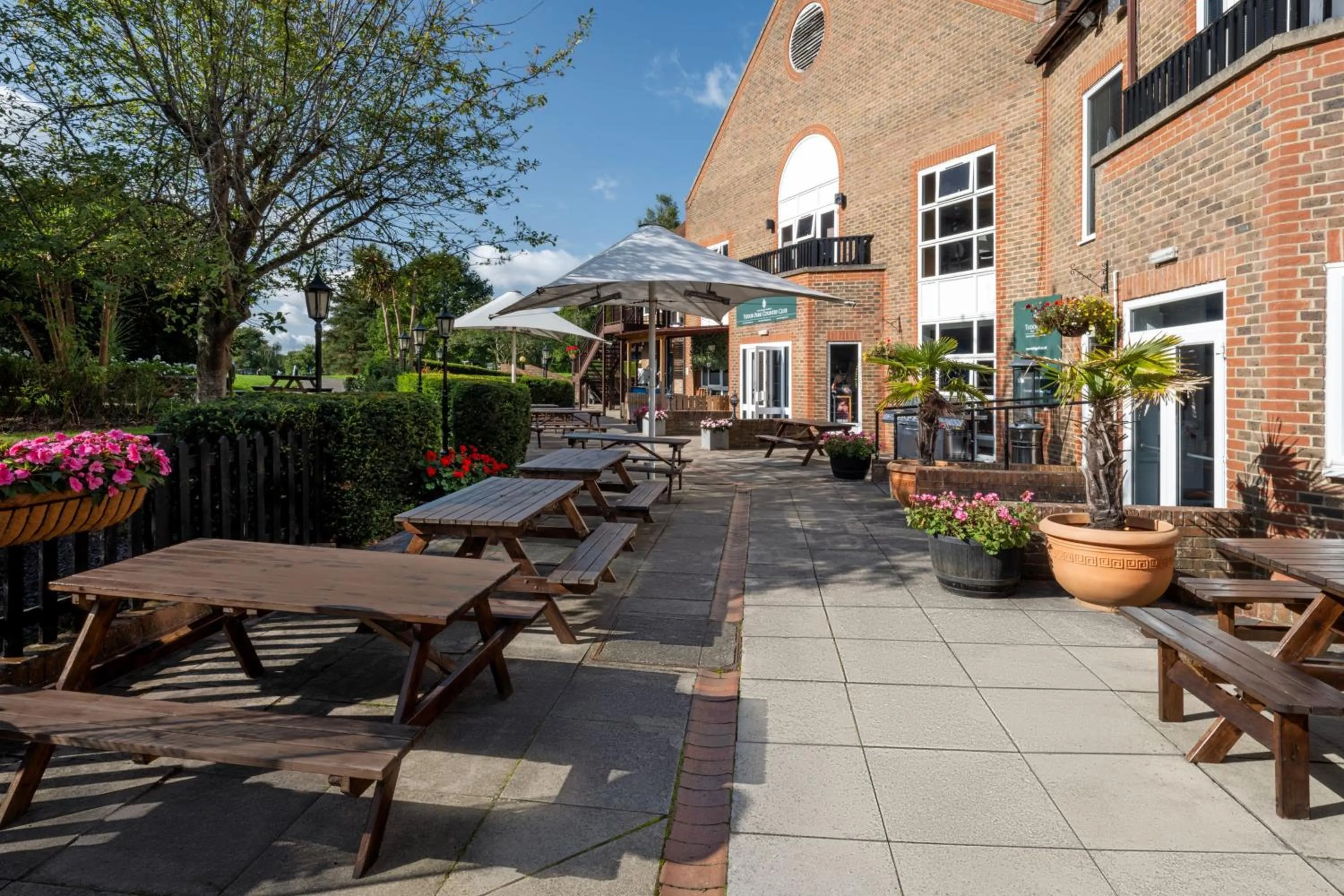 Restaurant/places to eat in Delta Hotels by Marriott Tudor Park Country Club