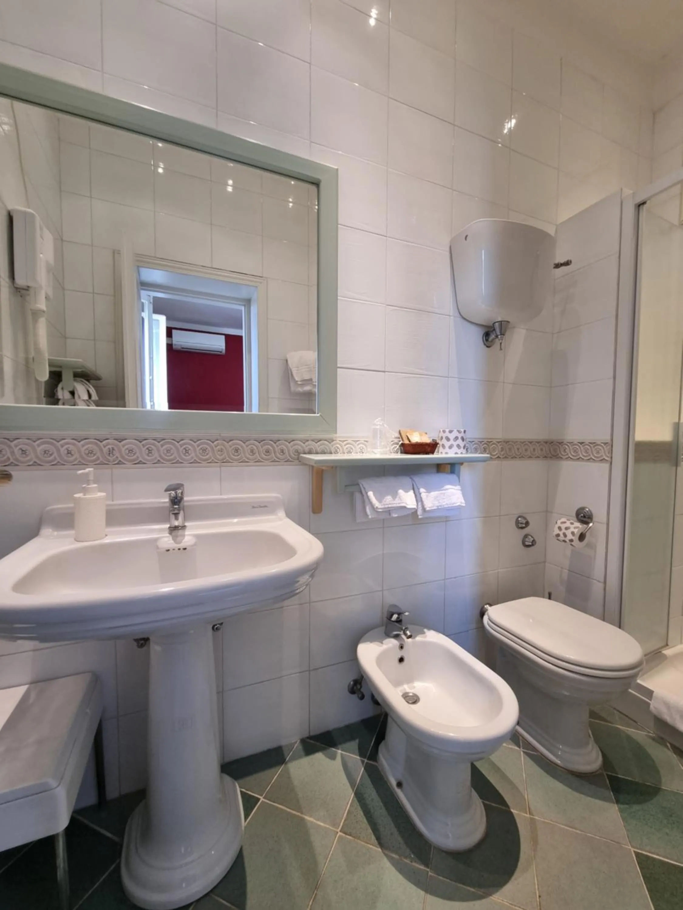 Shower in Albergo Il Marzocco - Hotel dal 1860