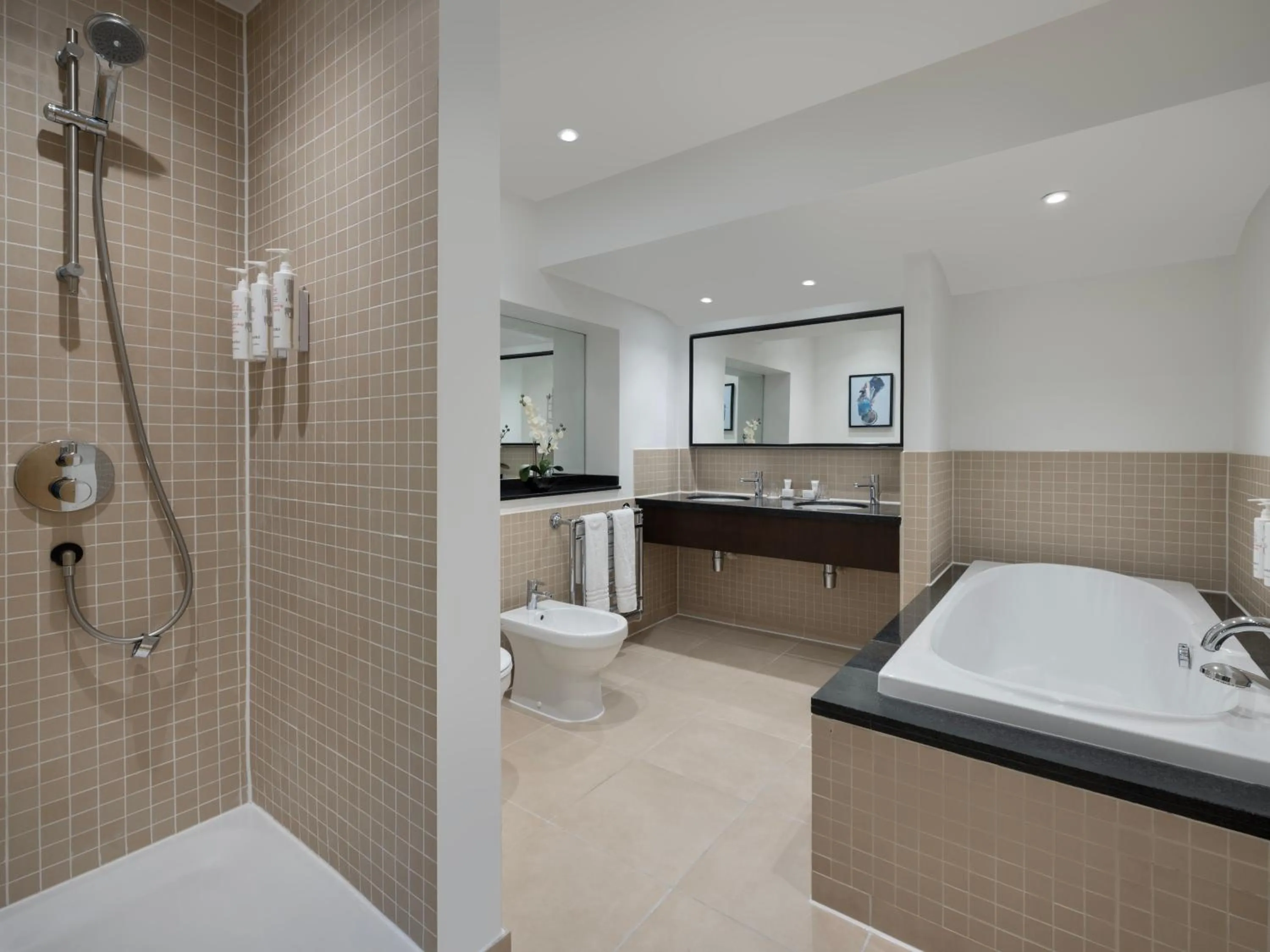 Toilet in Delta Hotels by Marriott Peterborough