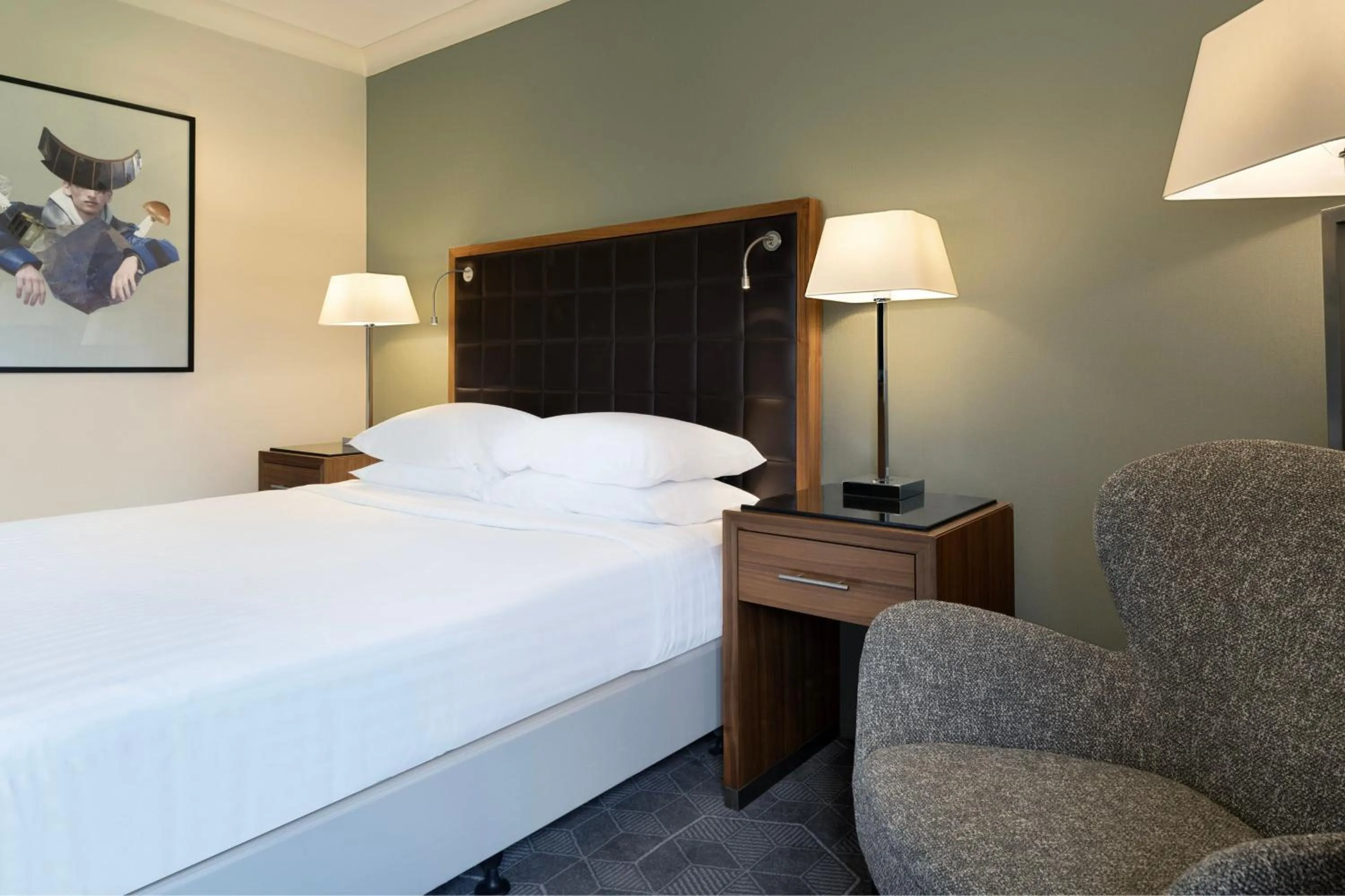 Bedroom, Bed in Delta Hotels by Marriott Peterborough