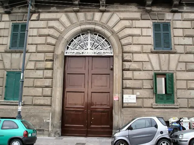 Facade/entrance in Casa 12 B&B